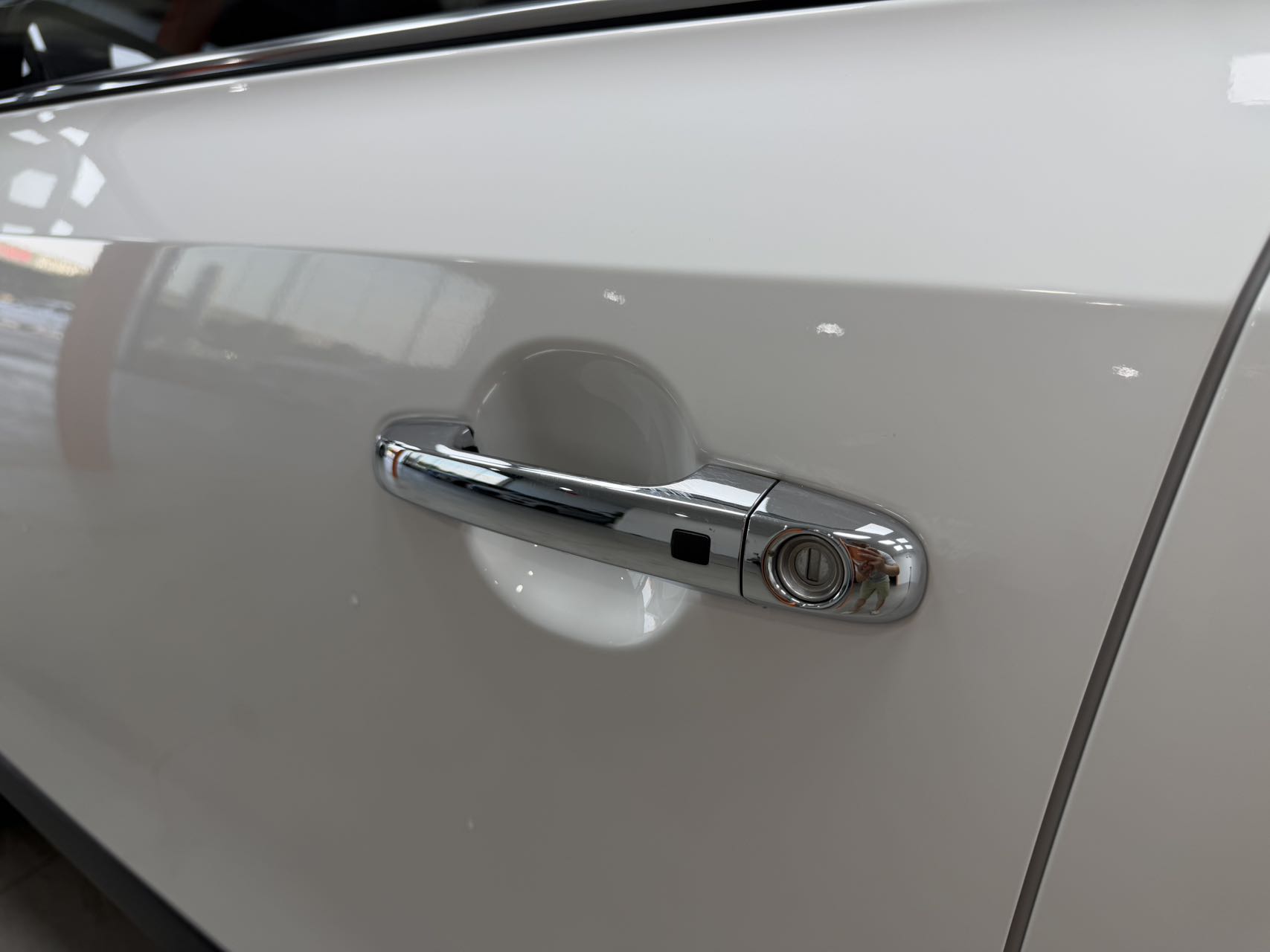 Kia KX1