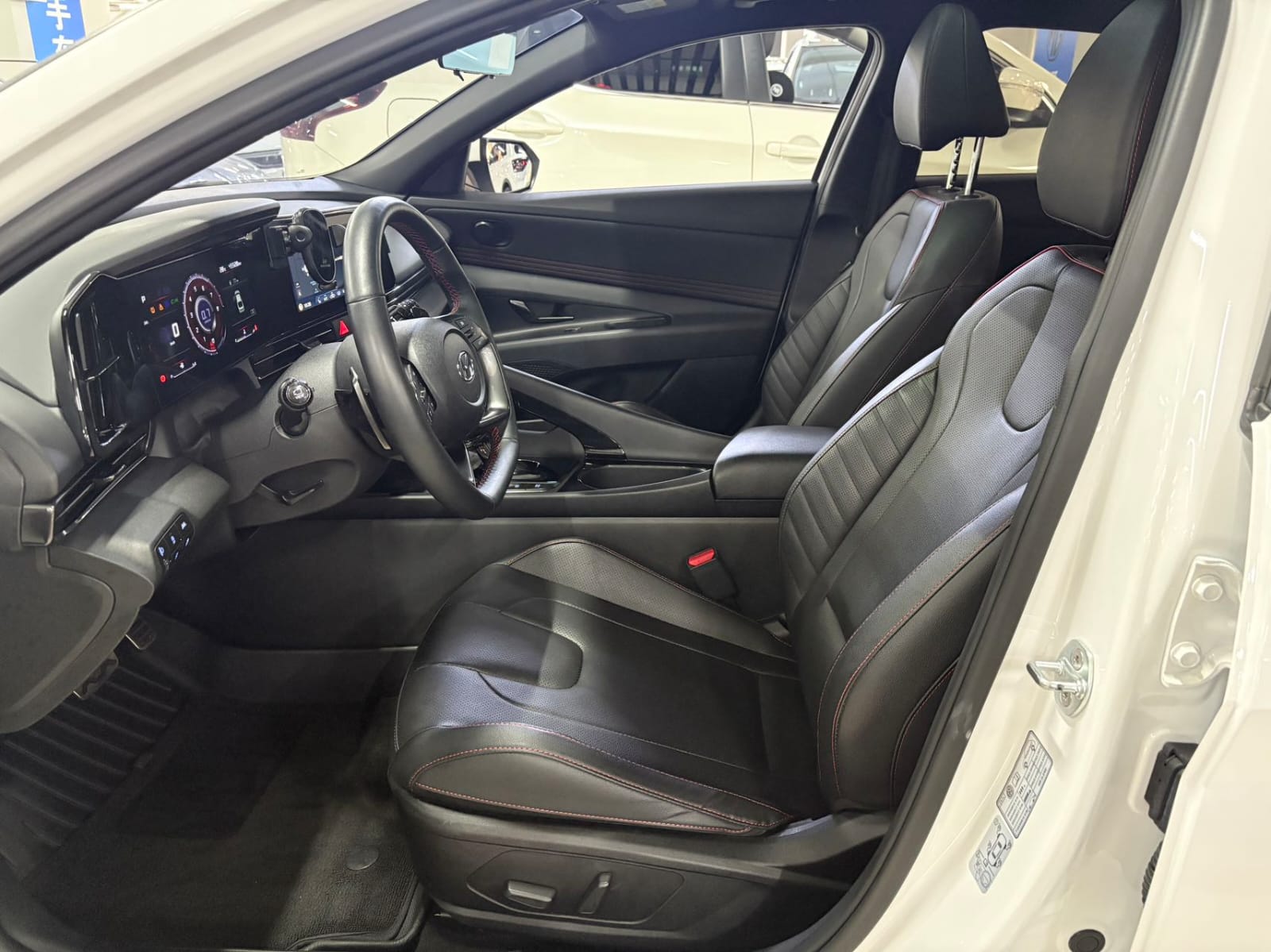 Hyundai Elantra 240TGDi Premium Edition