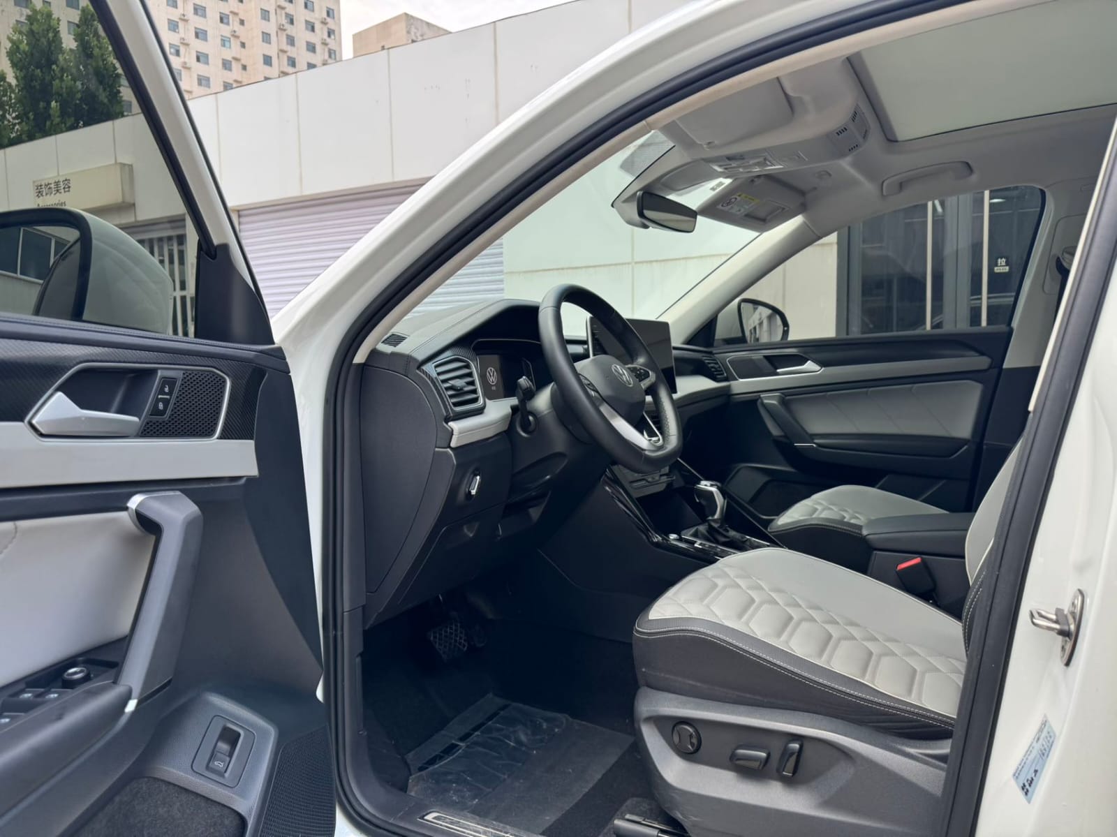 Volkswagen Tayron 280TSI Deluxe Plus Premium Edition