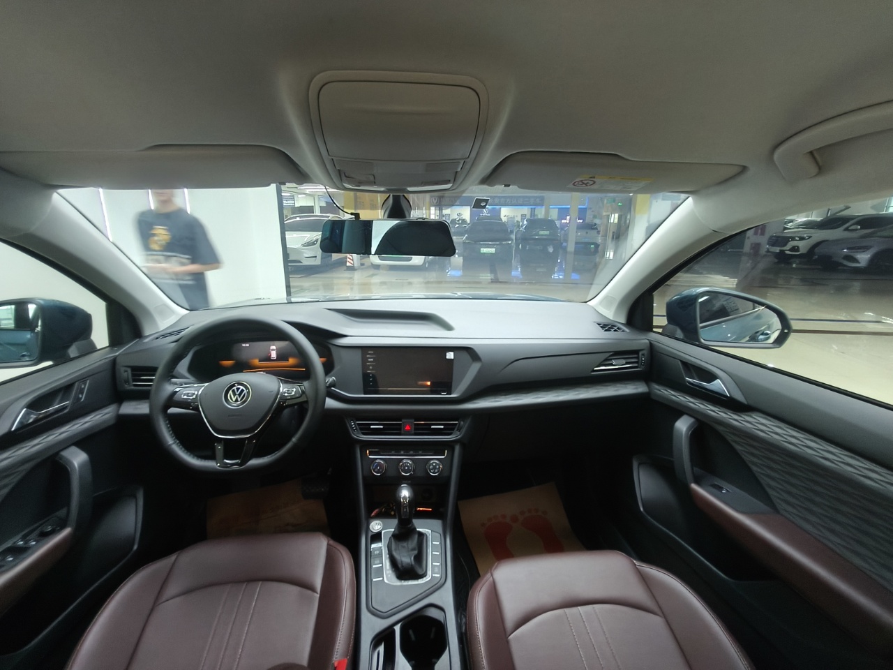 Volkswagen Tharu 1.4T
