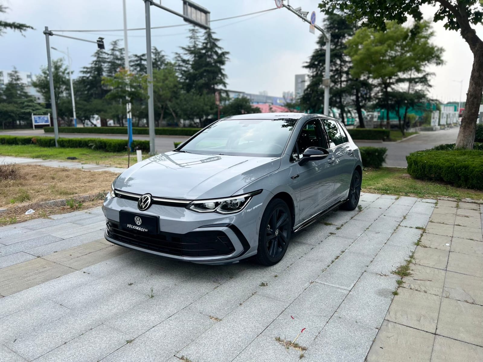 Volkswagen Golf 280TSI DSG R-Line Lite