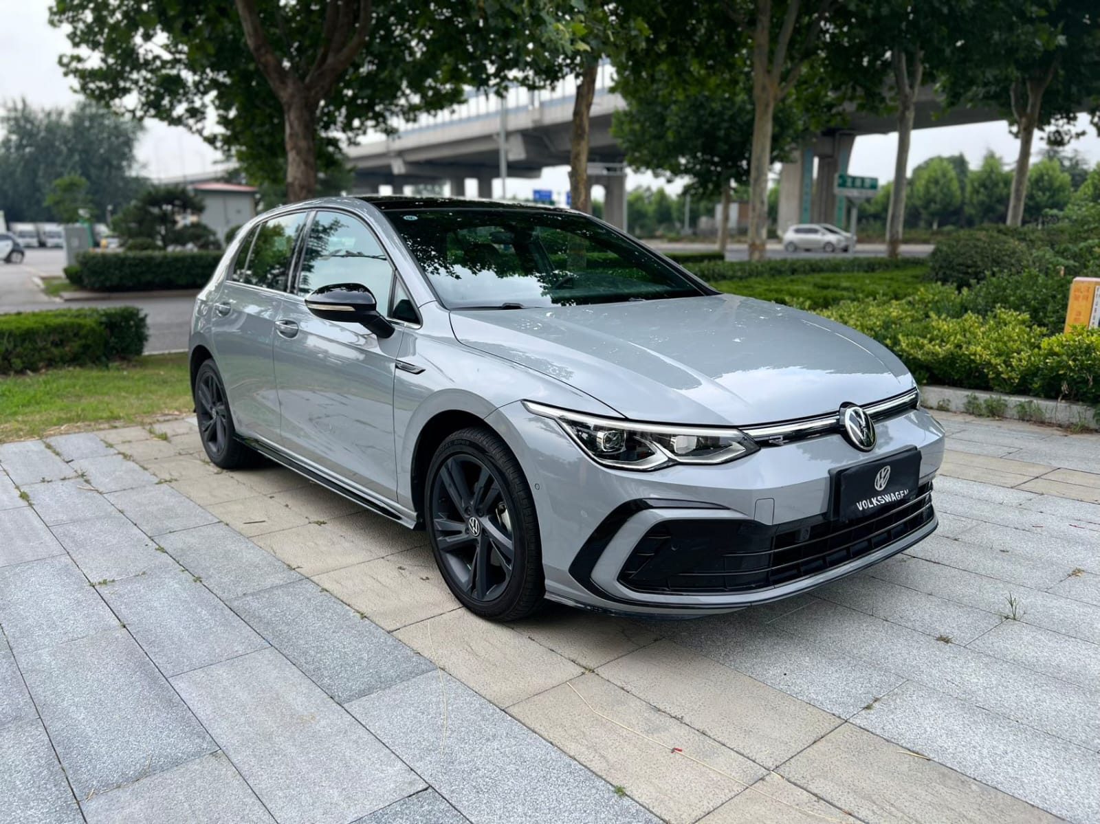 Volkswagen Golf 280TSI DSG R-Line Lite