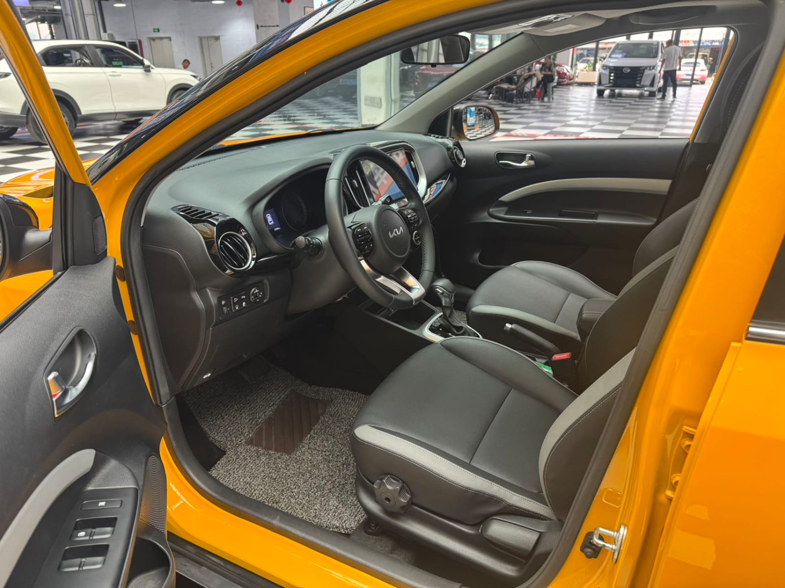Kia KX1