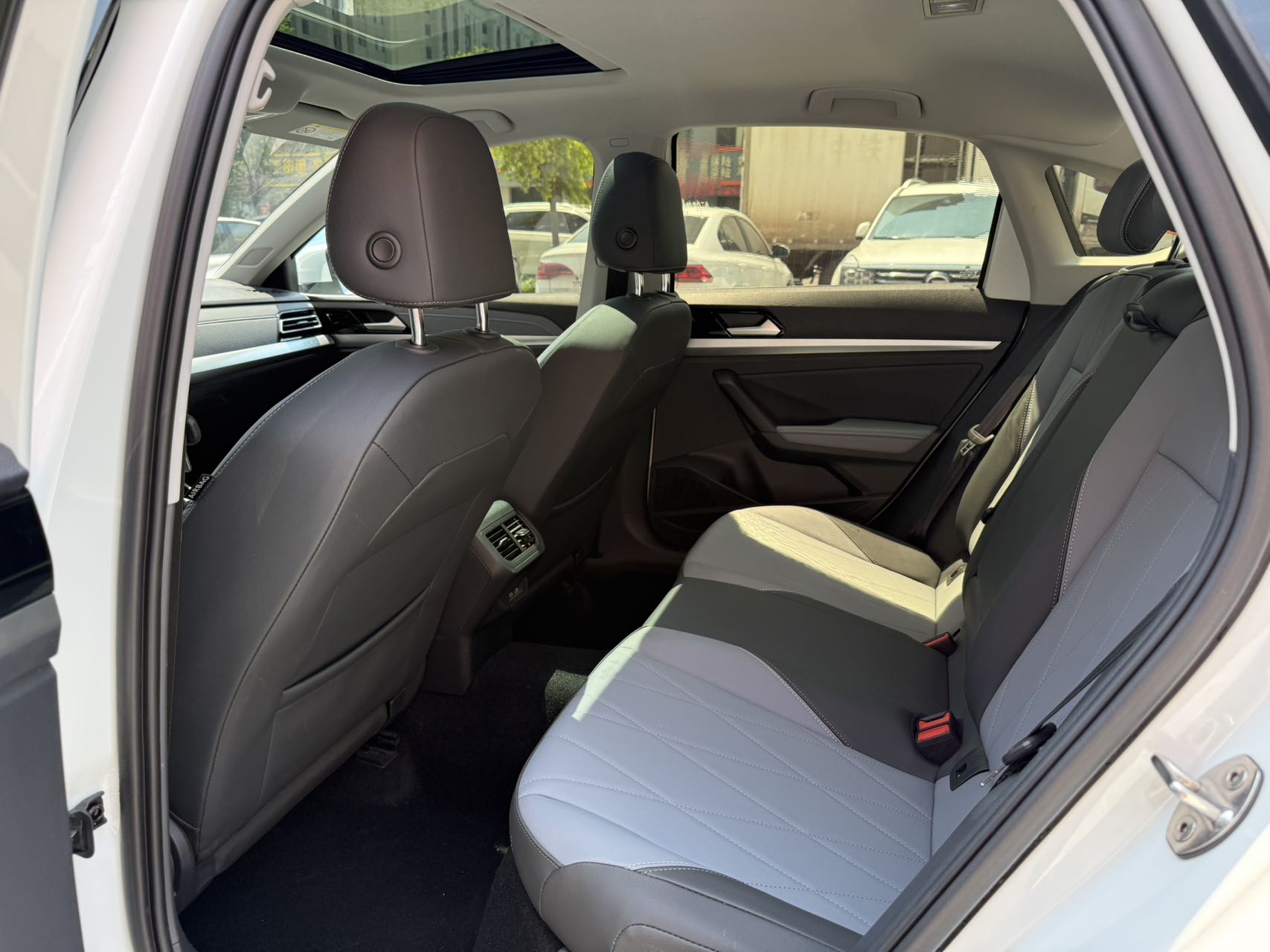 Volkswagen Lavida 1.5L Automatic 5 Million Edition
