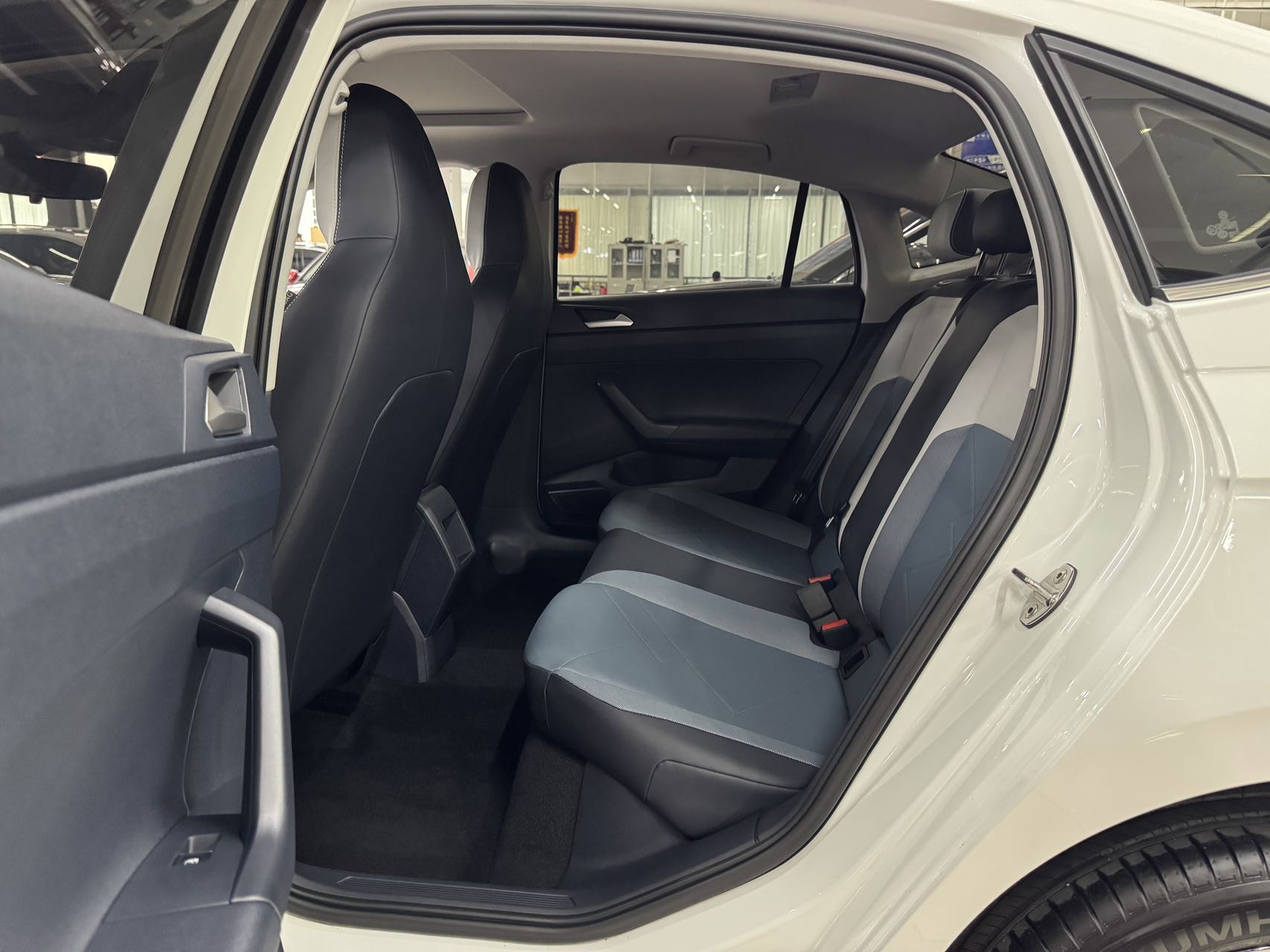 Volkswagen Lavida 1.5L Automatic
