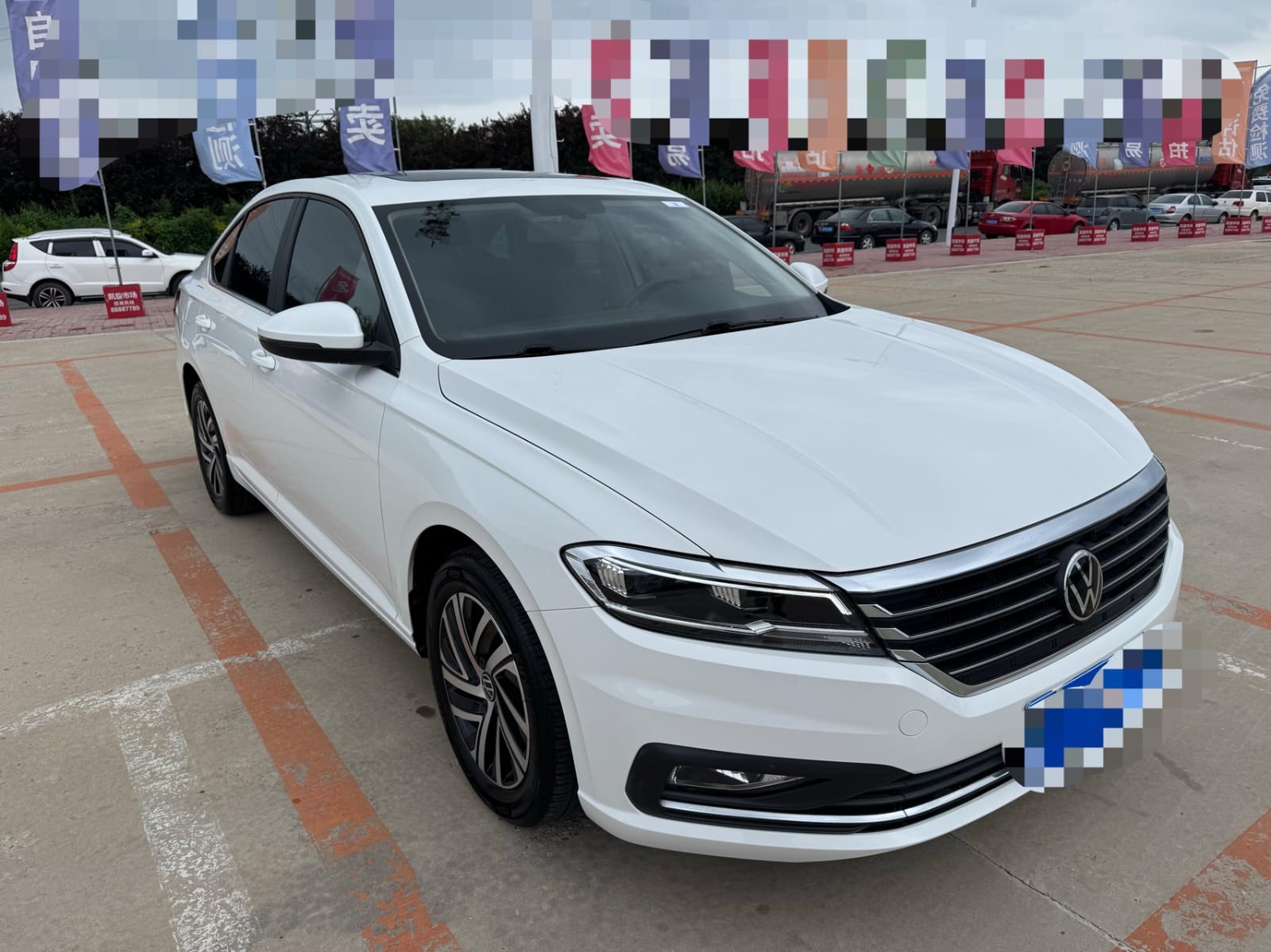 Volkswagen Lavida 1.5L Automatic