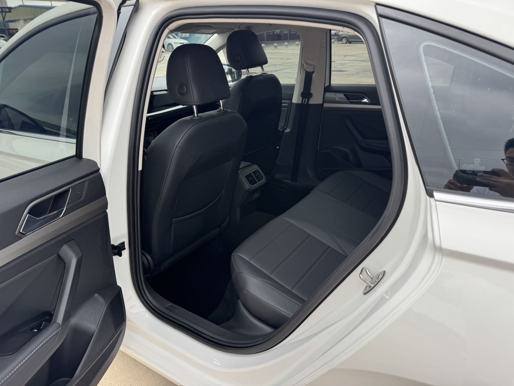 Volkswagen Lavida 1.5L Automatic