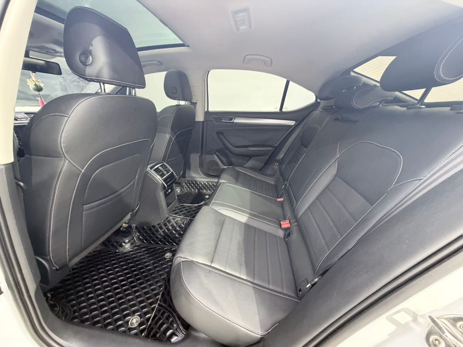 Skoda Superb TSI280 DSG Premium Edition