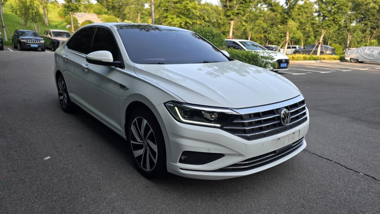 Volkswagen Sagitar 280TSI DSG Premium Edition