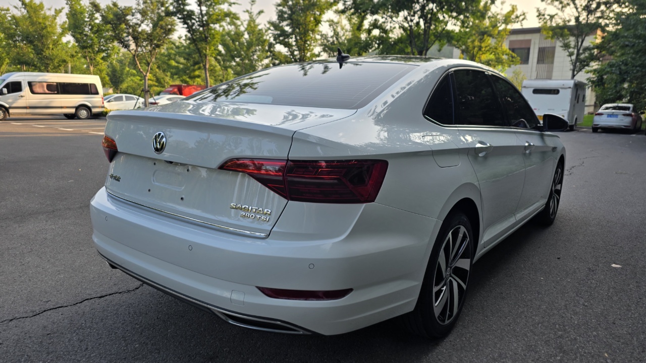 Volkswagen Sagitar 280TSI DSG Premium Edition
