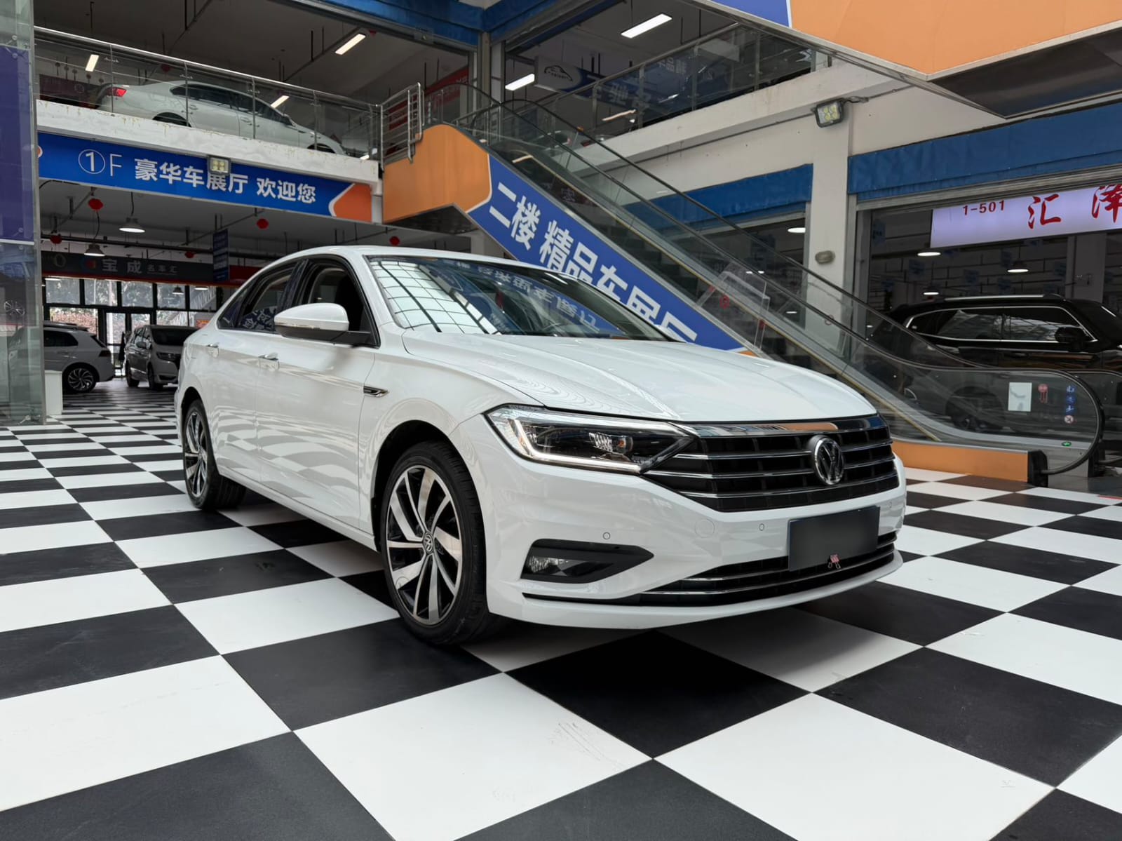 Volkswagen Sagitar 280TSI