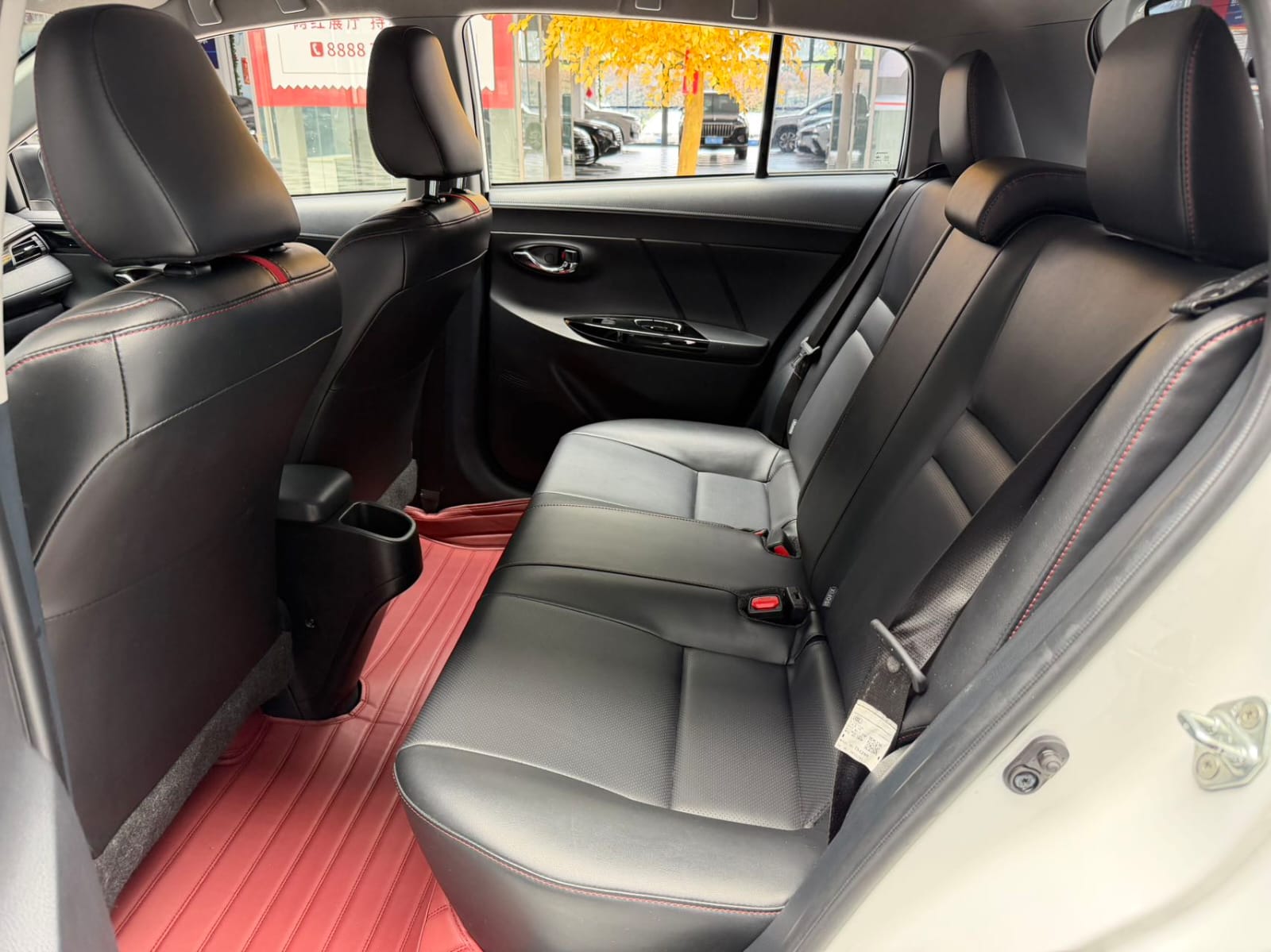 Toyota Yaris L Luxury