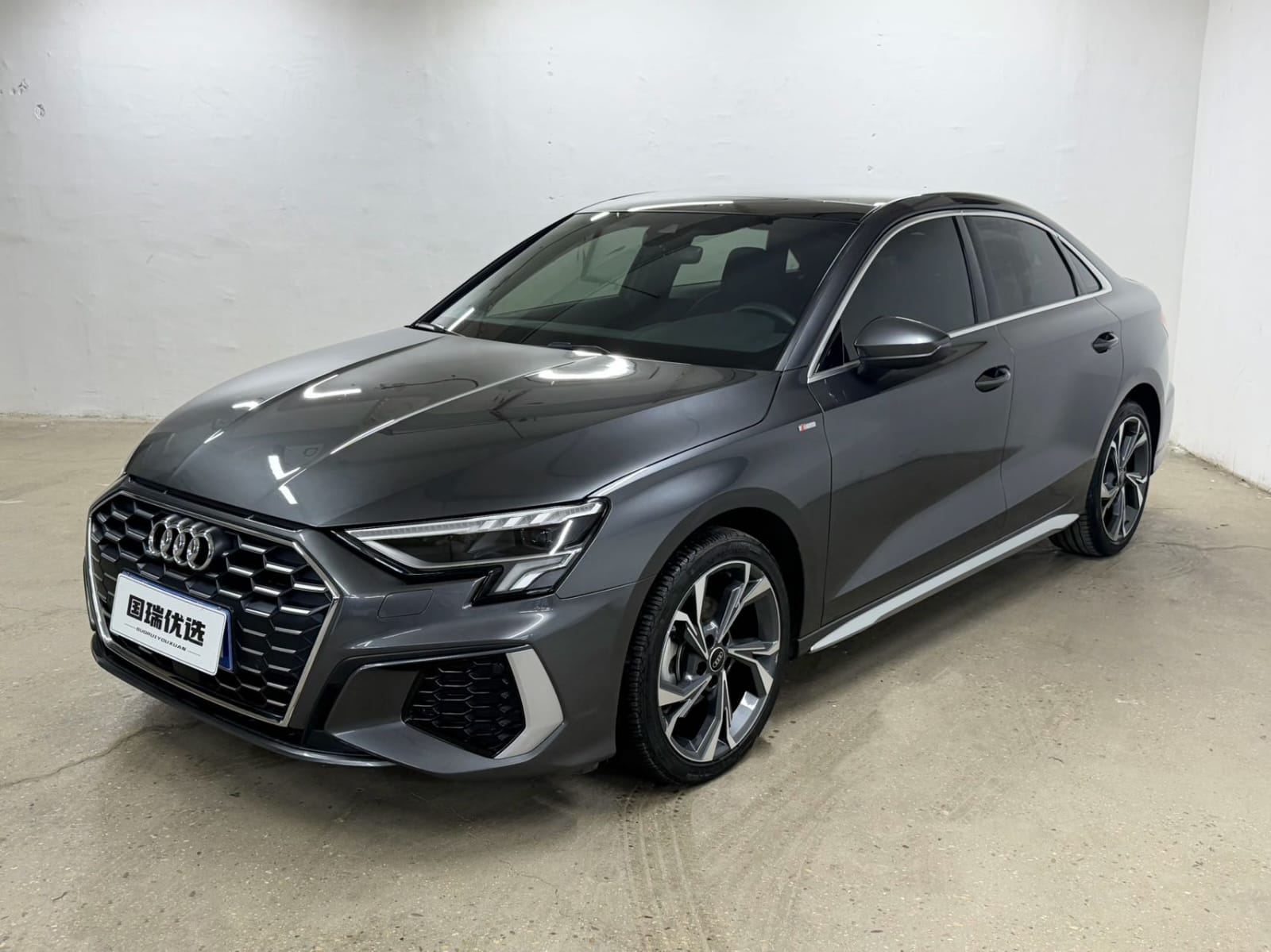 Audi A3L Limousine 35 TFSI Deluxe Sport Edition