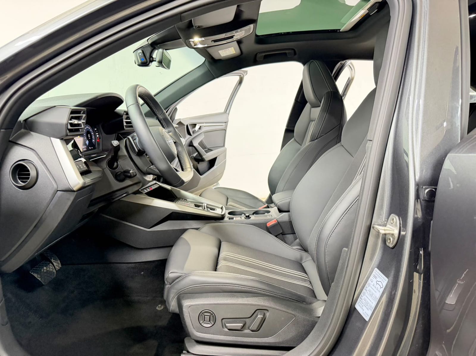 Audi A3L Limousine 35 TFSI Deluxe Sport Edition