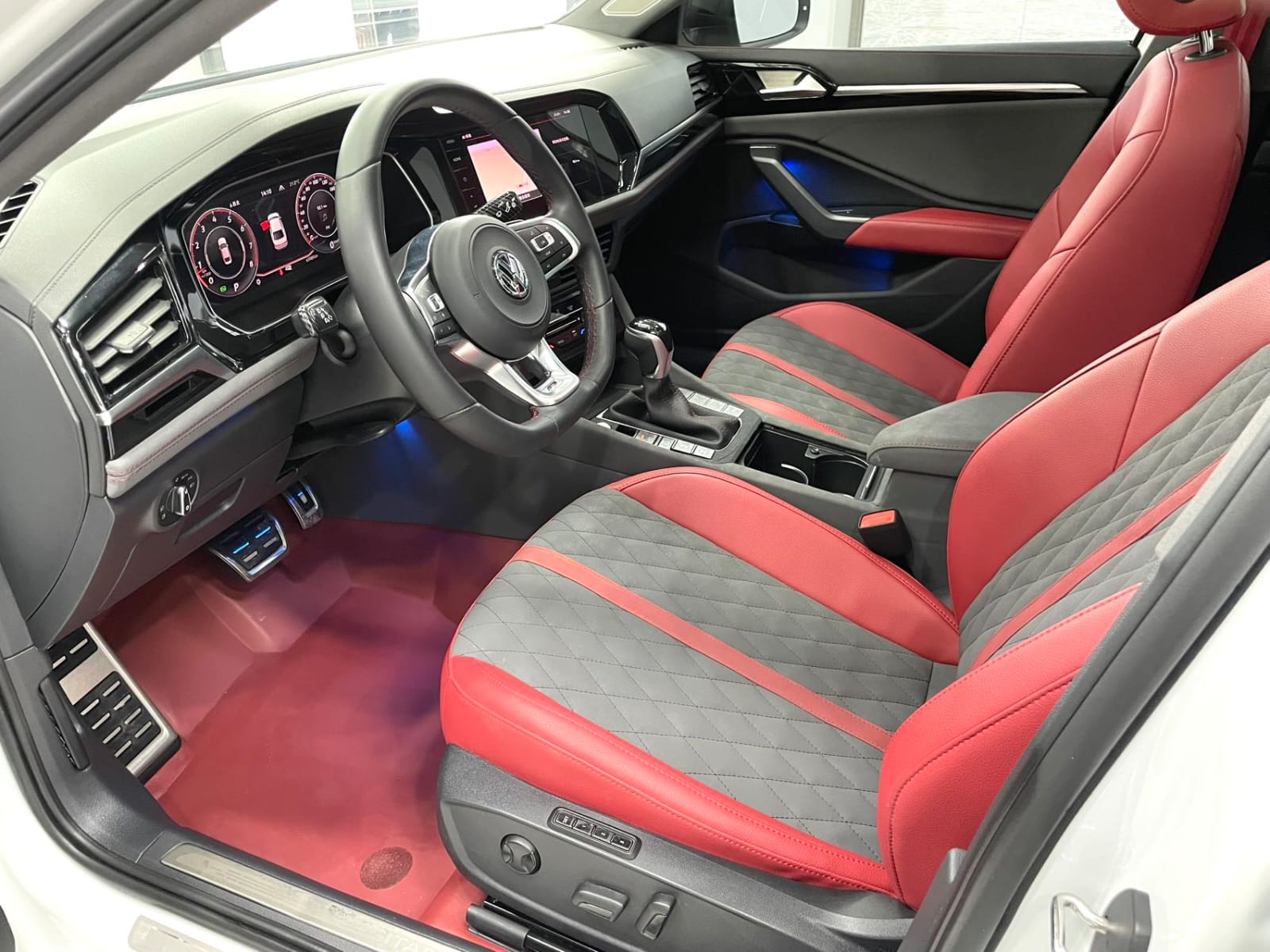 Volkswagen Sagitar 280TSI DSG Premium Edition
