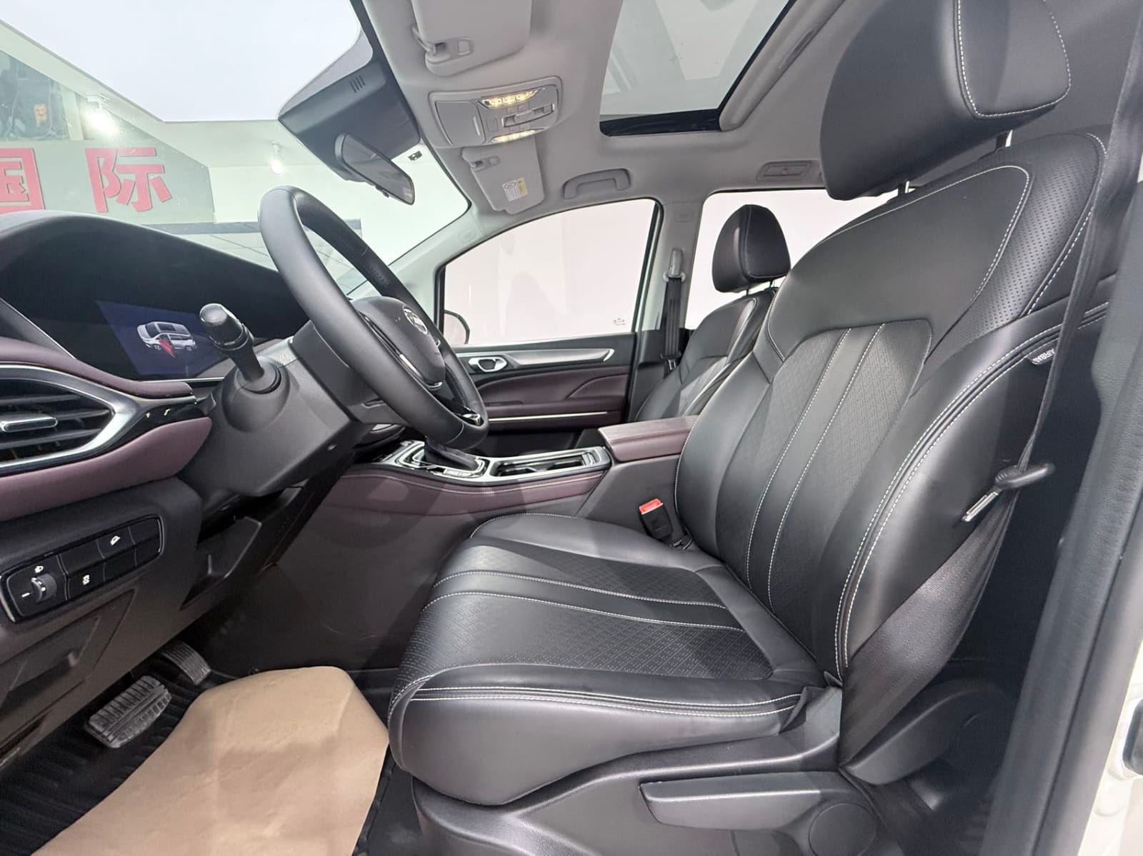 GAC Trumpchi M6 270T Deluxe Edition (7 мест)