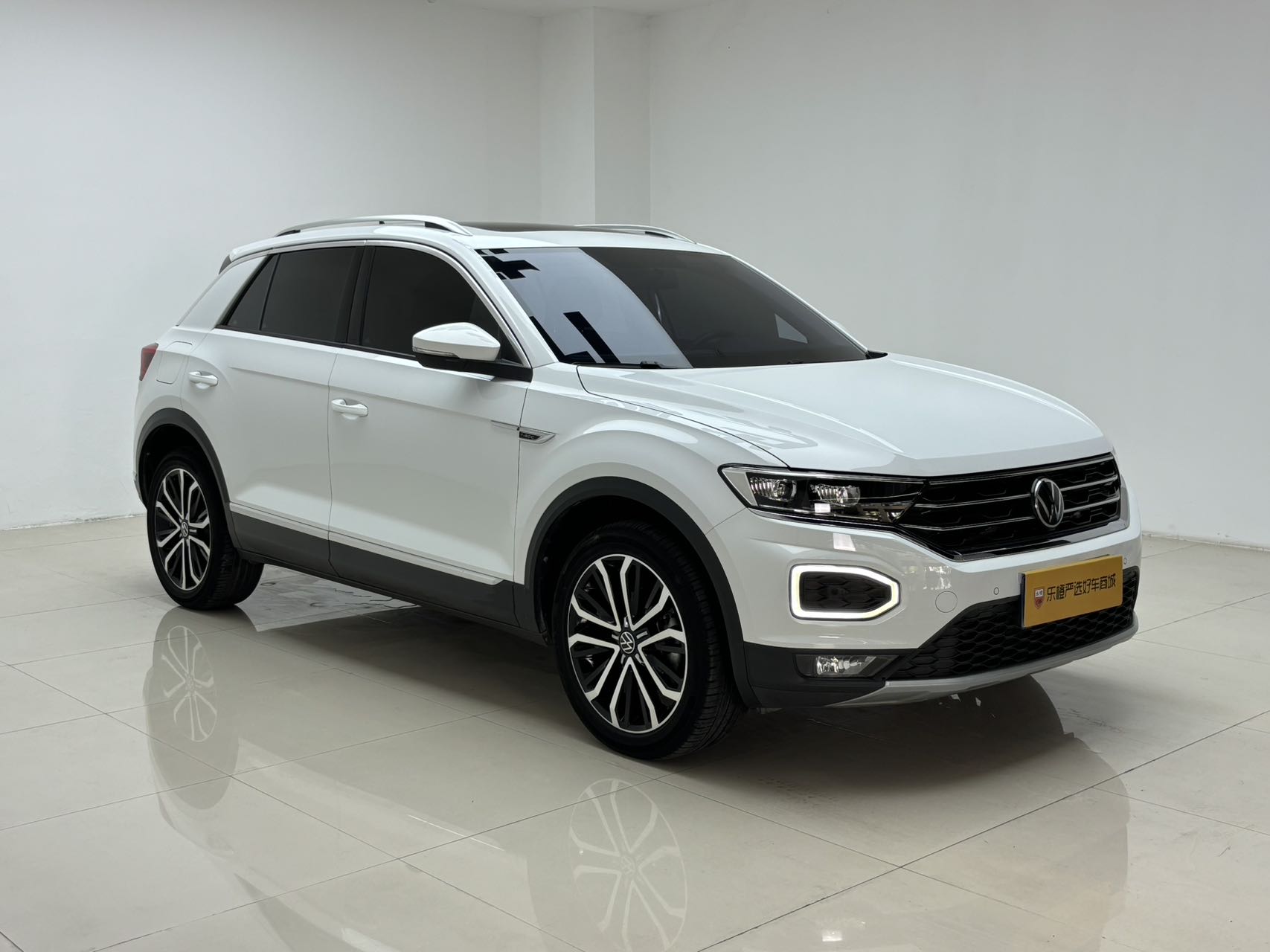 Volkswagen T-Roc Tango 280TSI DSG Enjoy PLUS