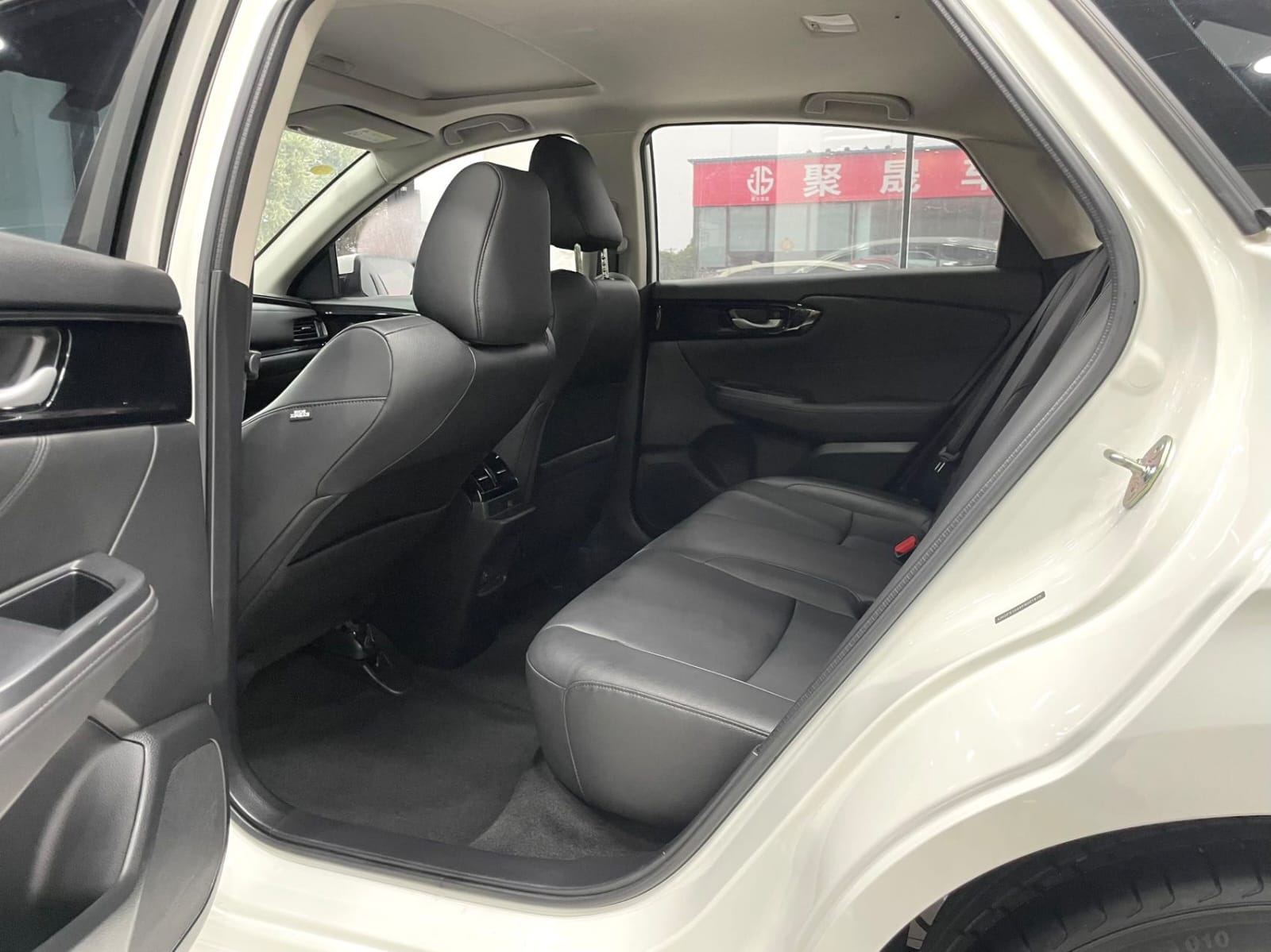 Honda Crider 180Turbo CVT Deluxe Edition