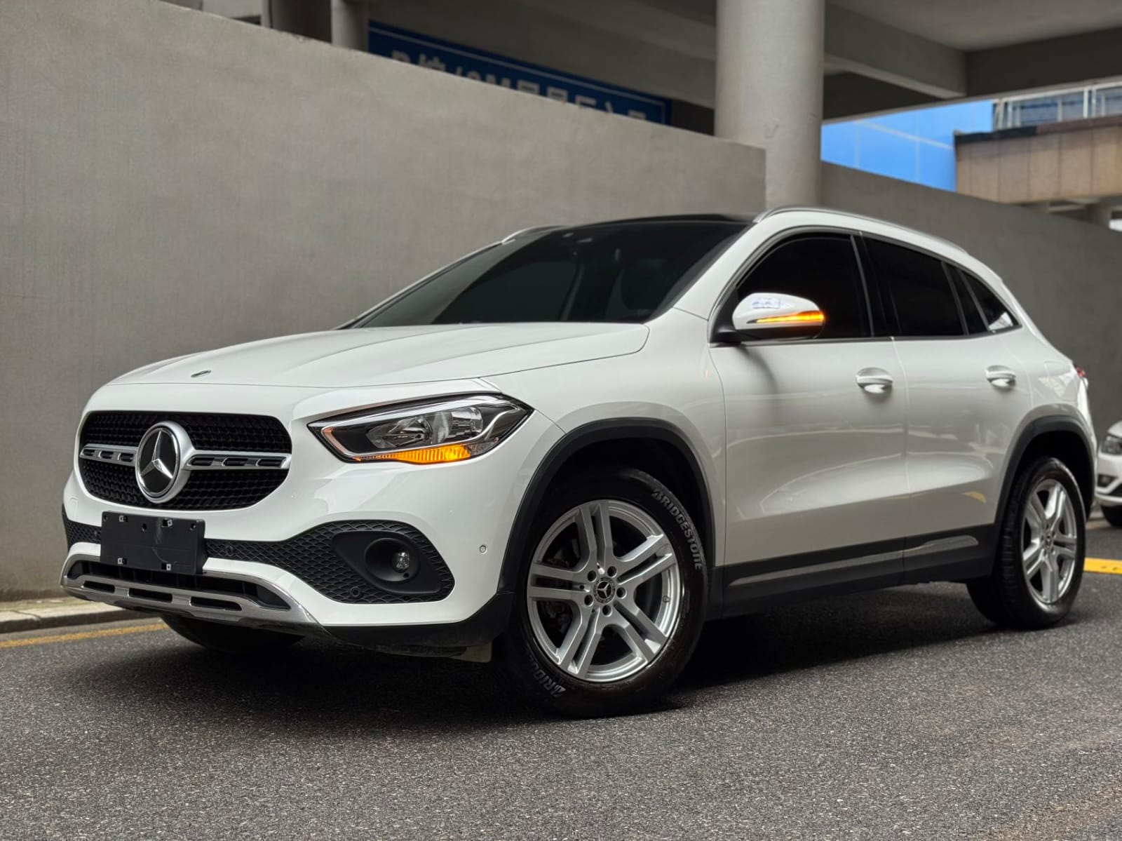 Mercedes-Benz GLA 180