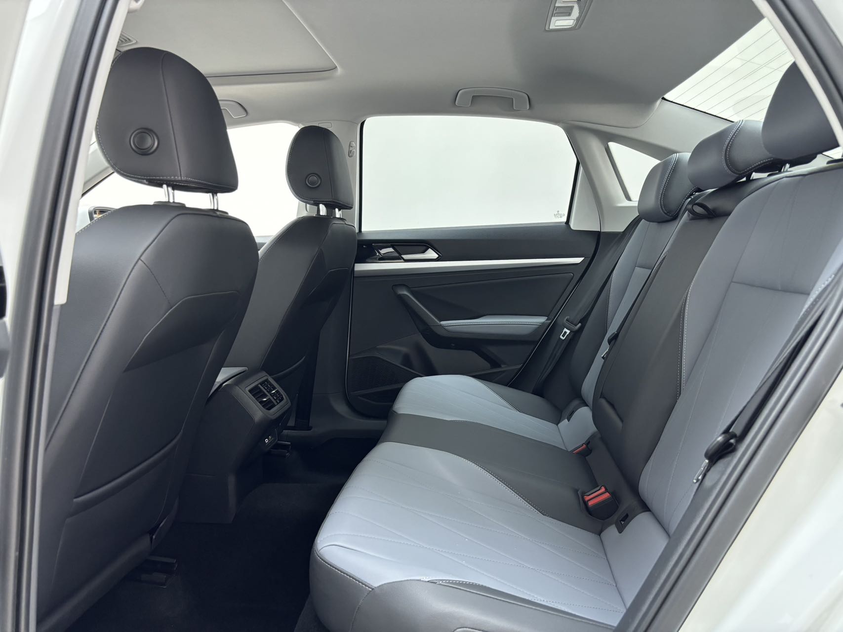 Volkswagen Lavida 1.5L Automatic 5 Million Edition