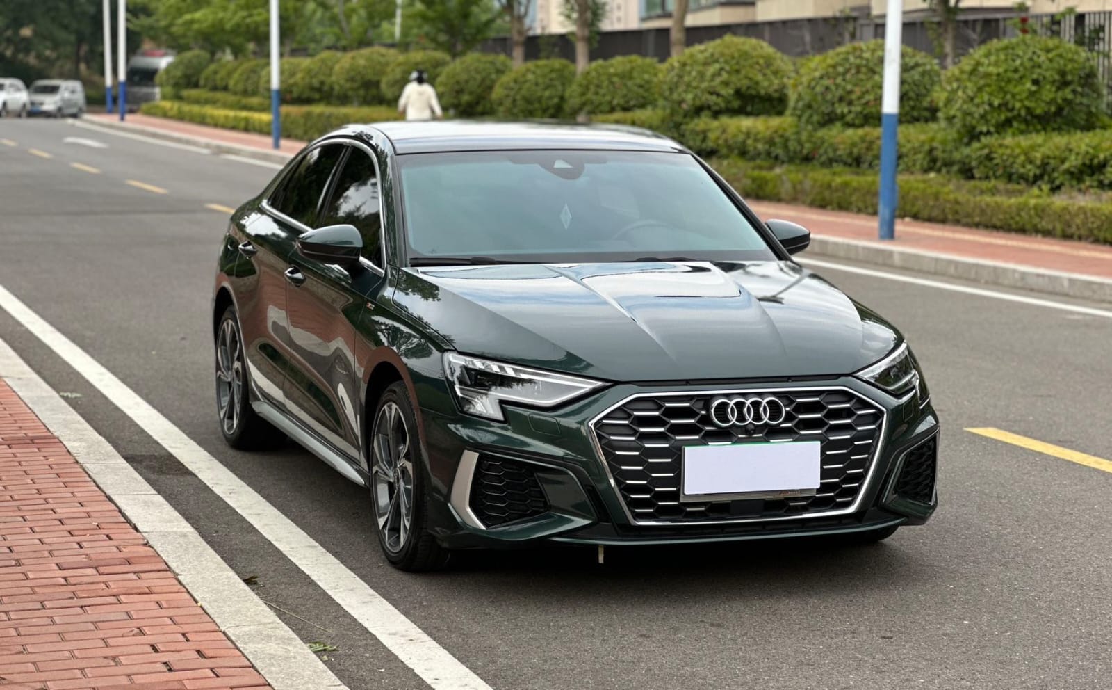 Audi A3L Limousine 35 TFSI Luxury Sport