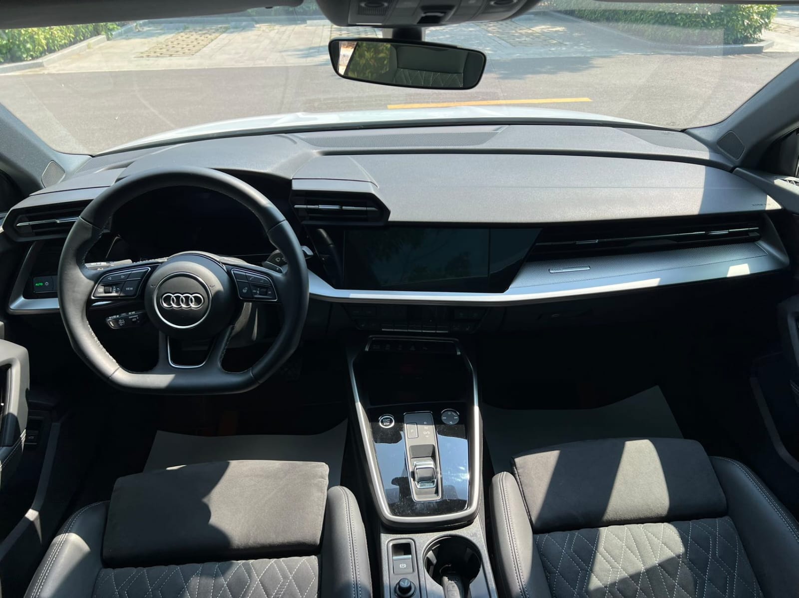 Audi A3 Limousine 35 TFSI Luxury Sport