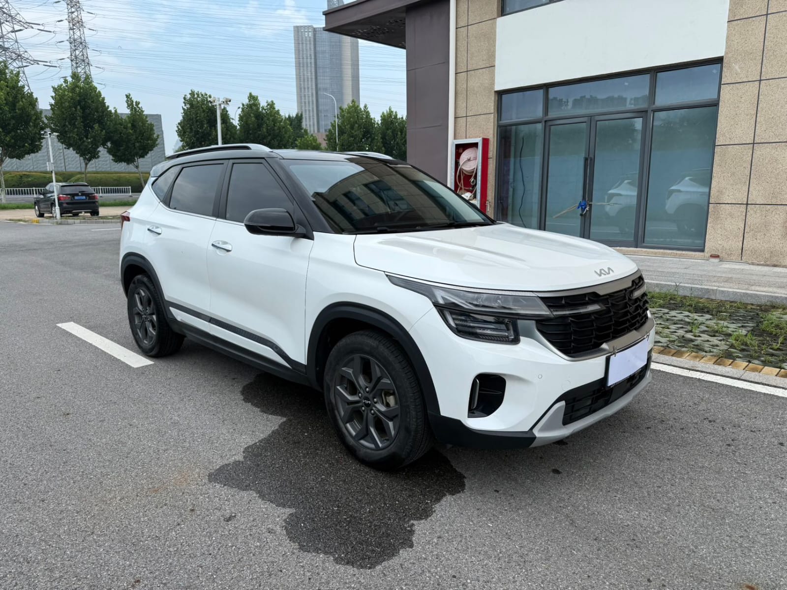 Kia Seltos 1.5L CVT Deluxe Edition