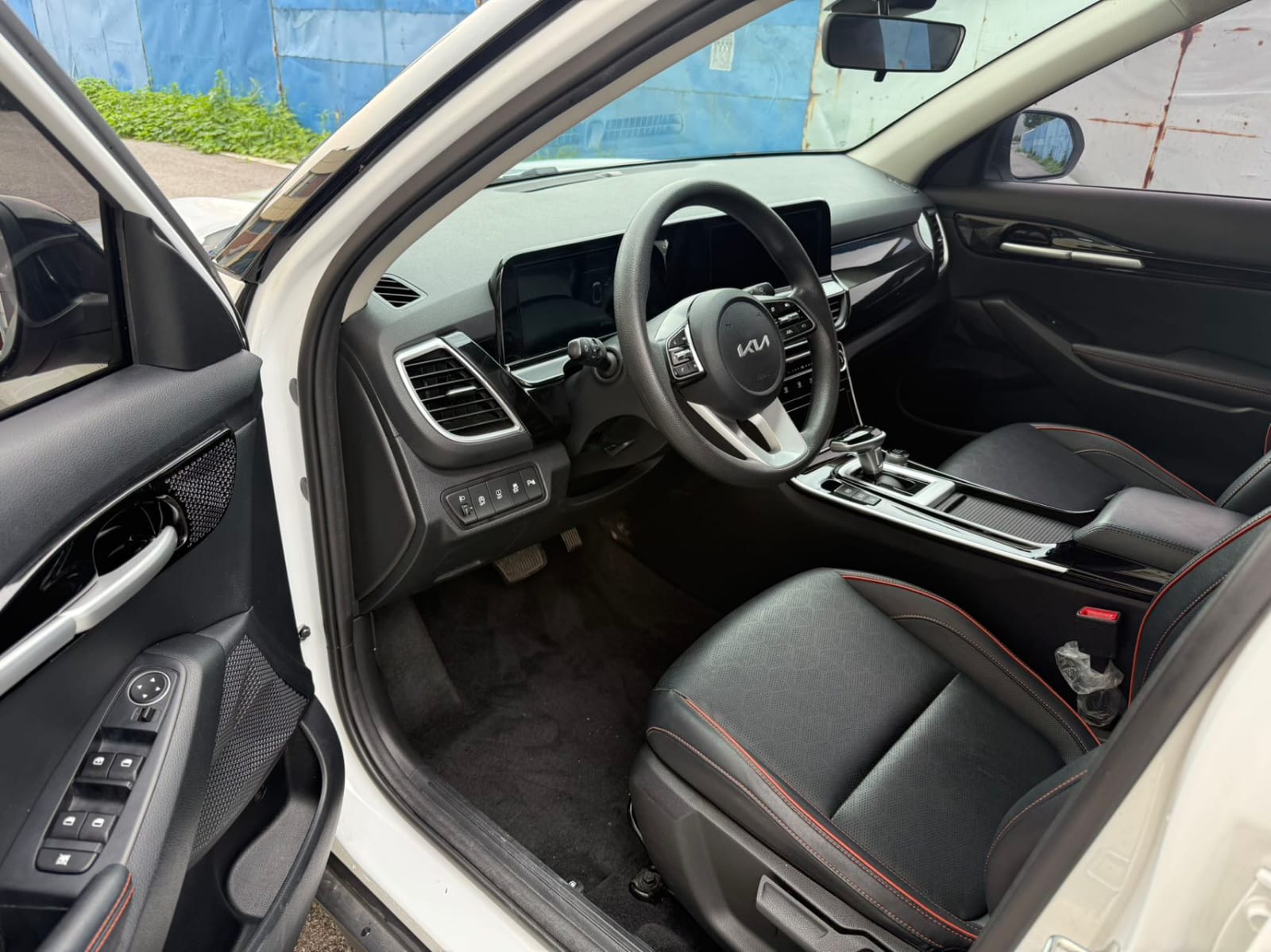 Kia Seltos 1.5L CVT Deluxe Edition