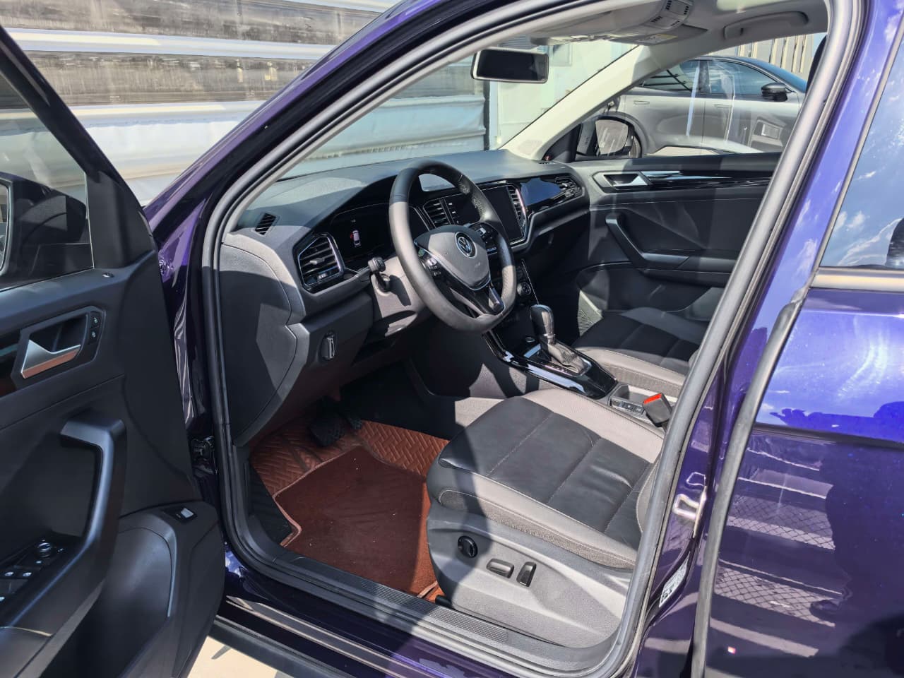 Volkswagen T-Roc Tango Plus