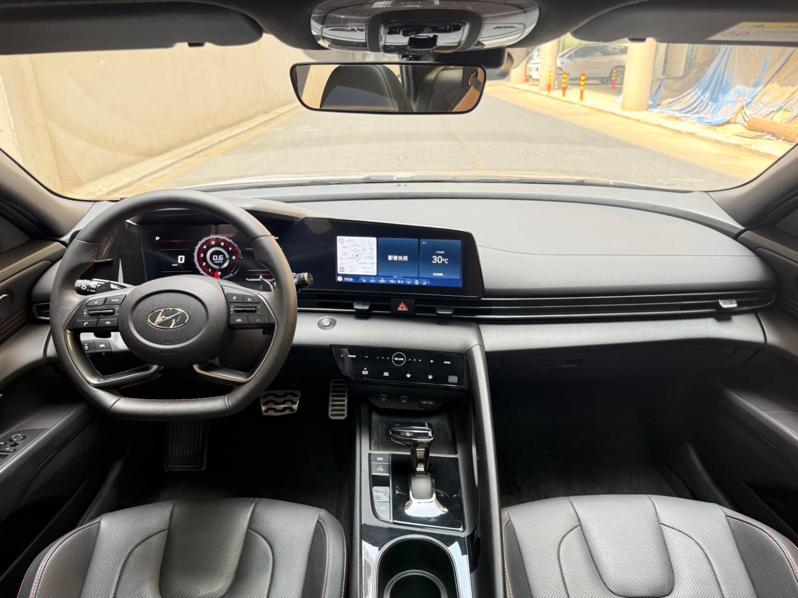 Hyundai Elantra 240T Premium Edition