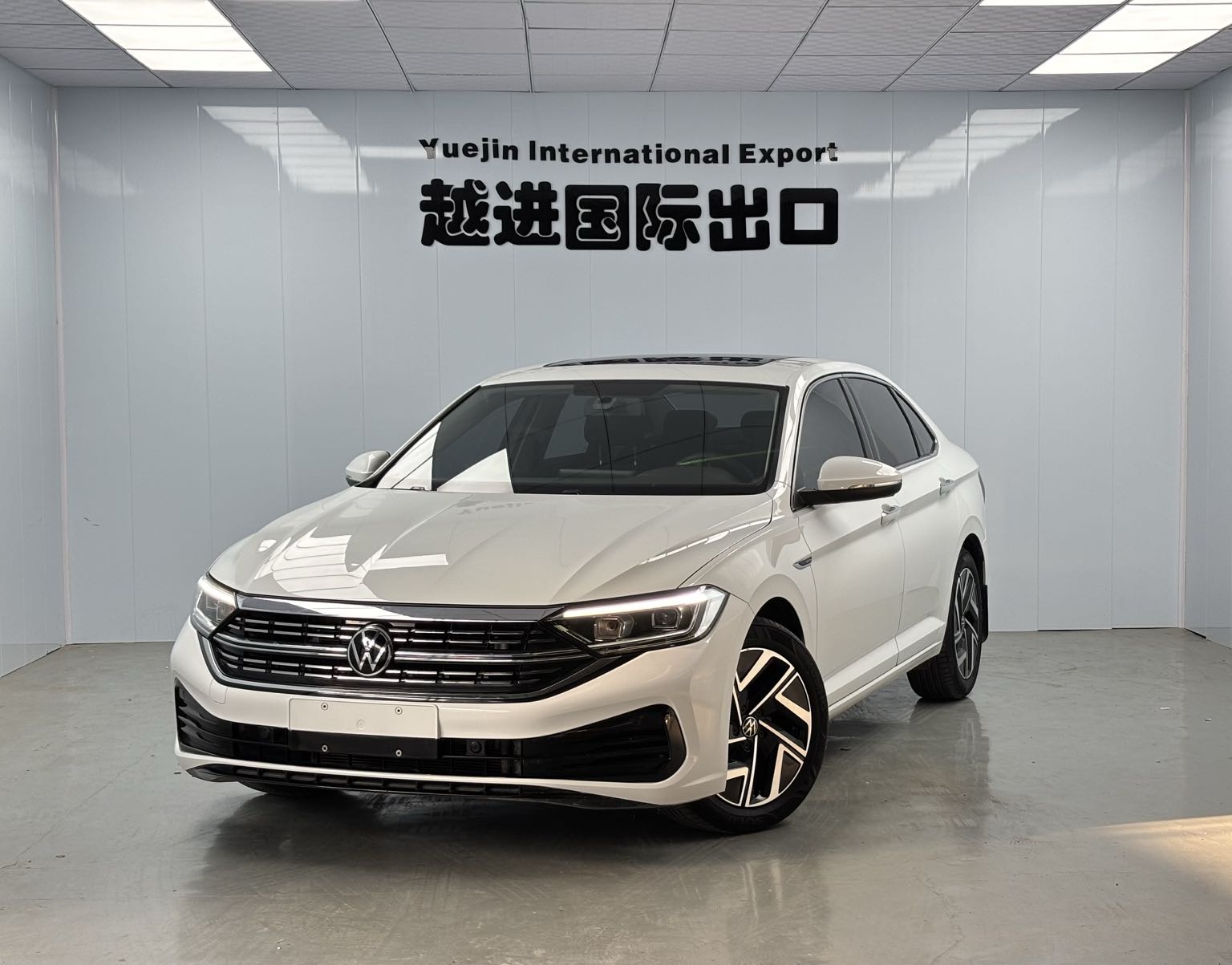 Volkswagen Sagitar 280TSI DSG