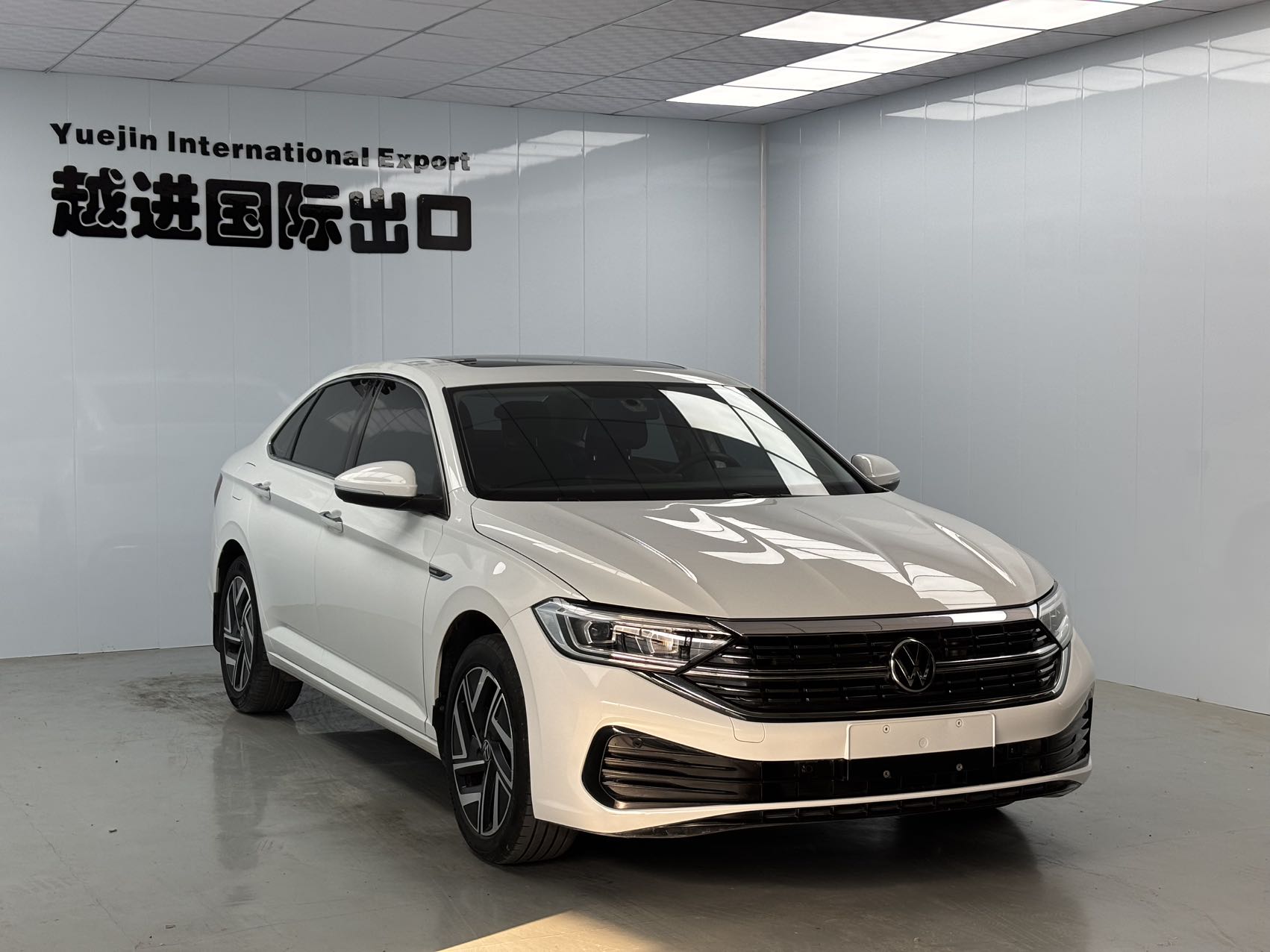 Volkswagen Sagitar 280TSI DSG