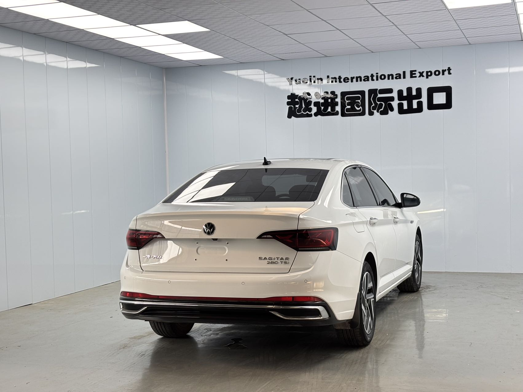 Volkswagen Sagitar 280TSI DSG