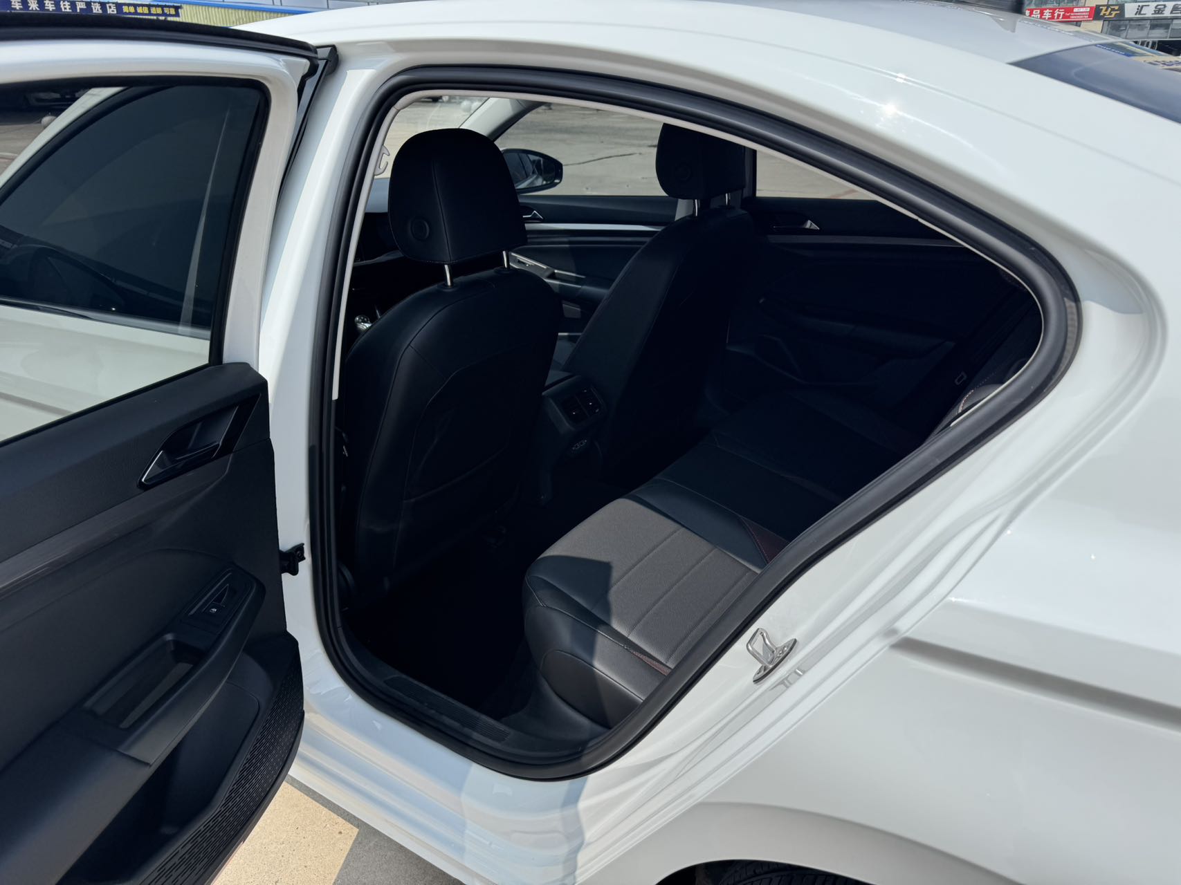 Volkswagen Bora 1.5L Automatic Edition