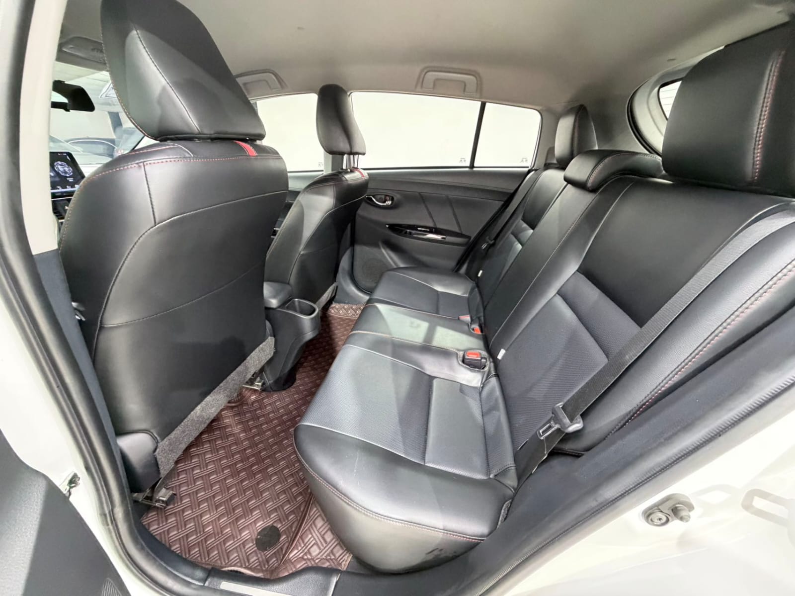 Toyota Yaris L Glamour X 1.5L CVT Deluxe Plus Edition