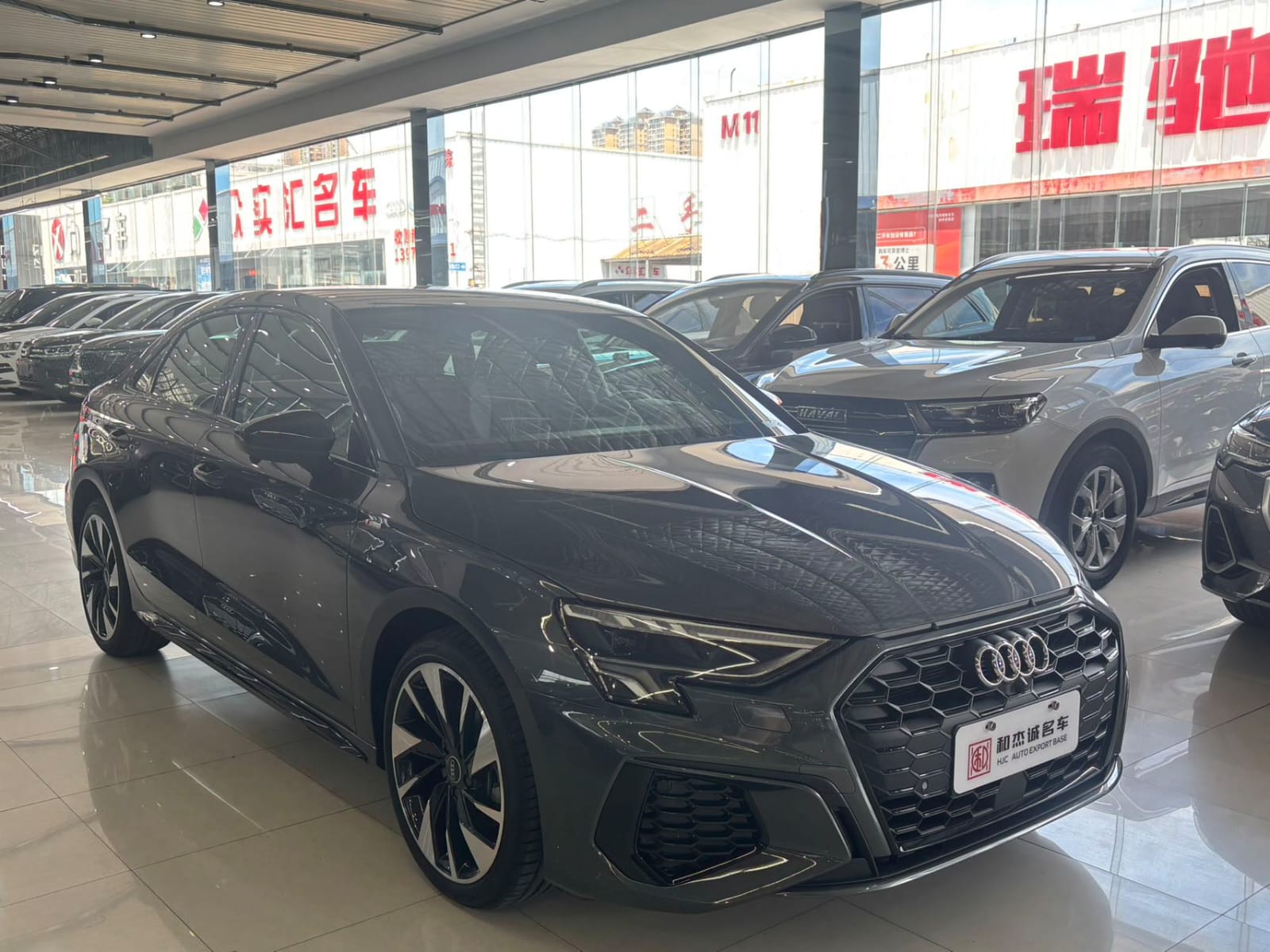 Audi A3L Limousine 35 TFSI Luxury Sport