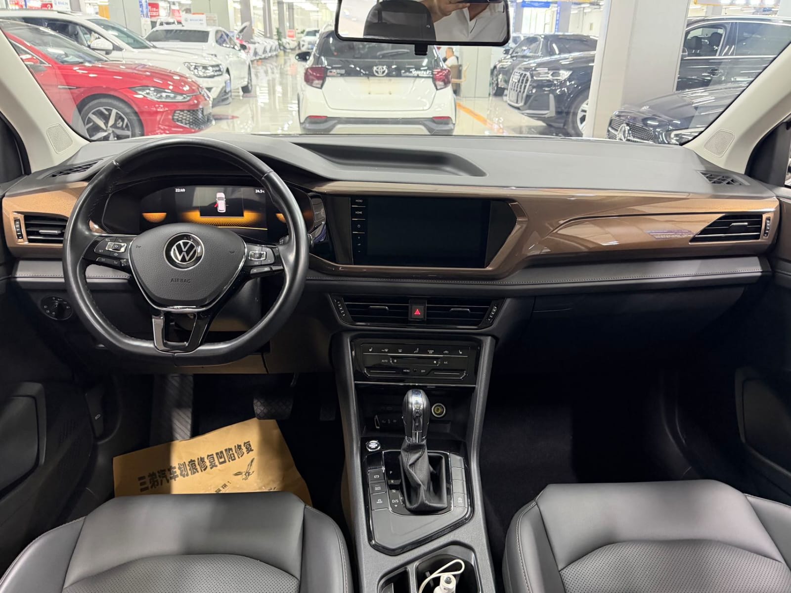 Volkswagen Tharu 280TSI Deluxe Edition
