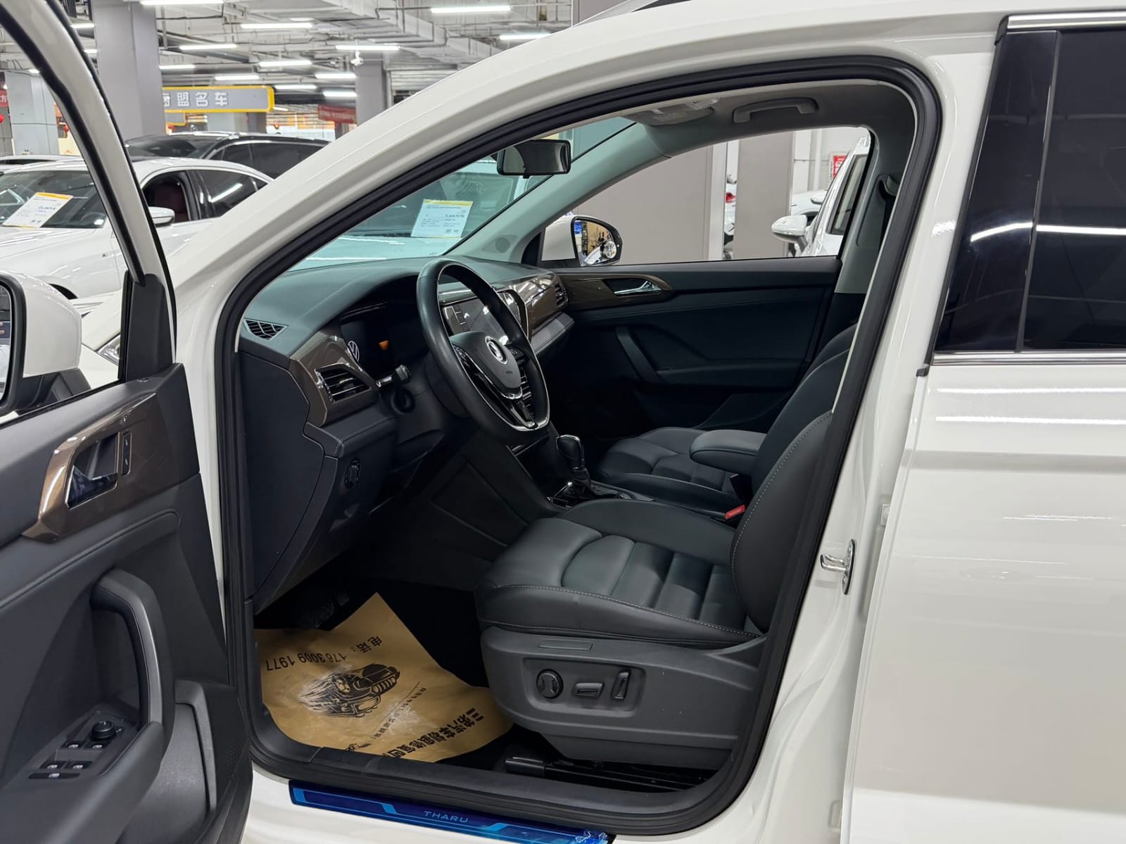 Volkswagen Tharu 280TSI Deluxe Edition