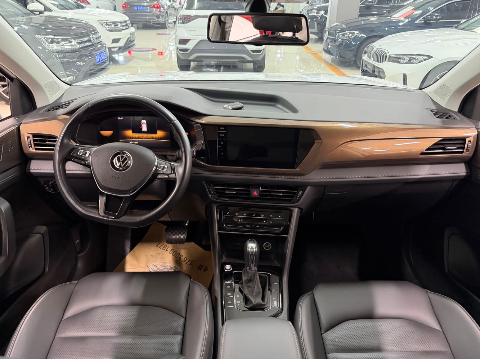 Volkswagen Tharu 280TSI Deluxe Edition