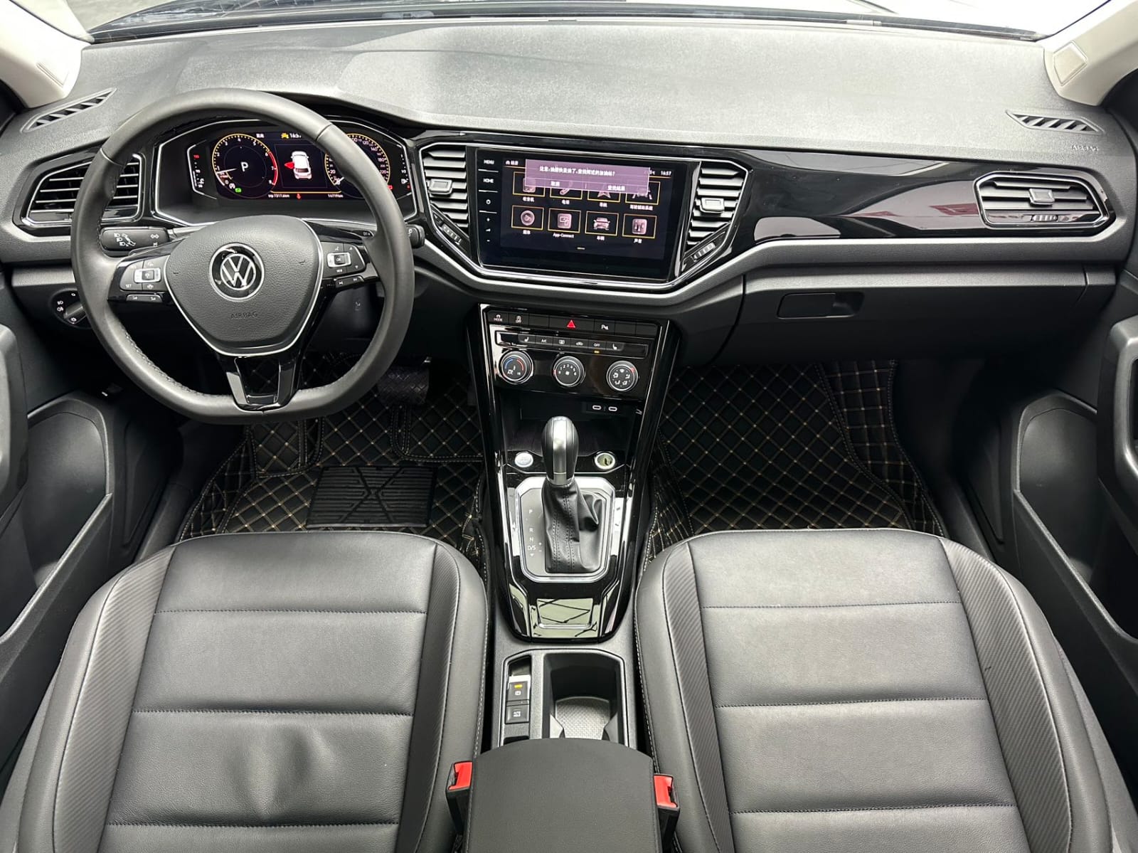 Volkswagen T-Roc Tango 280TSI DSG