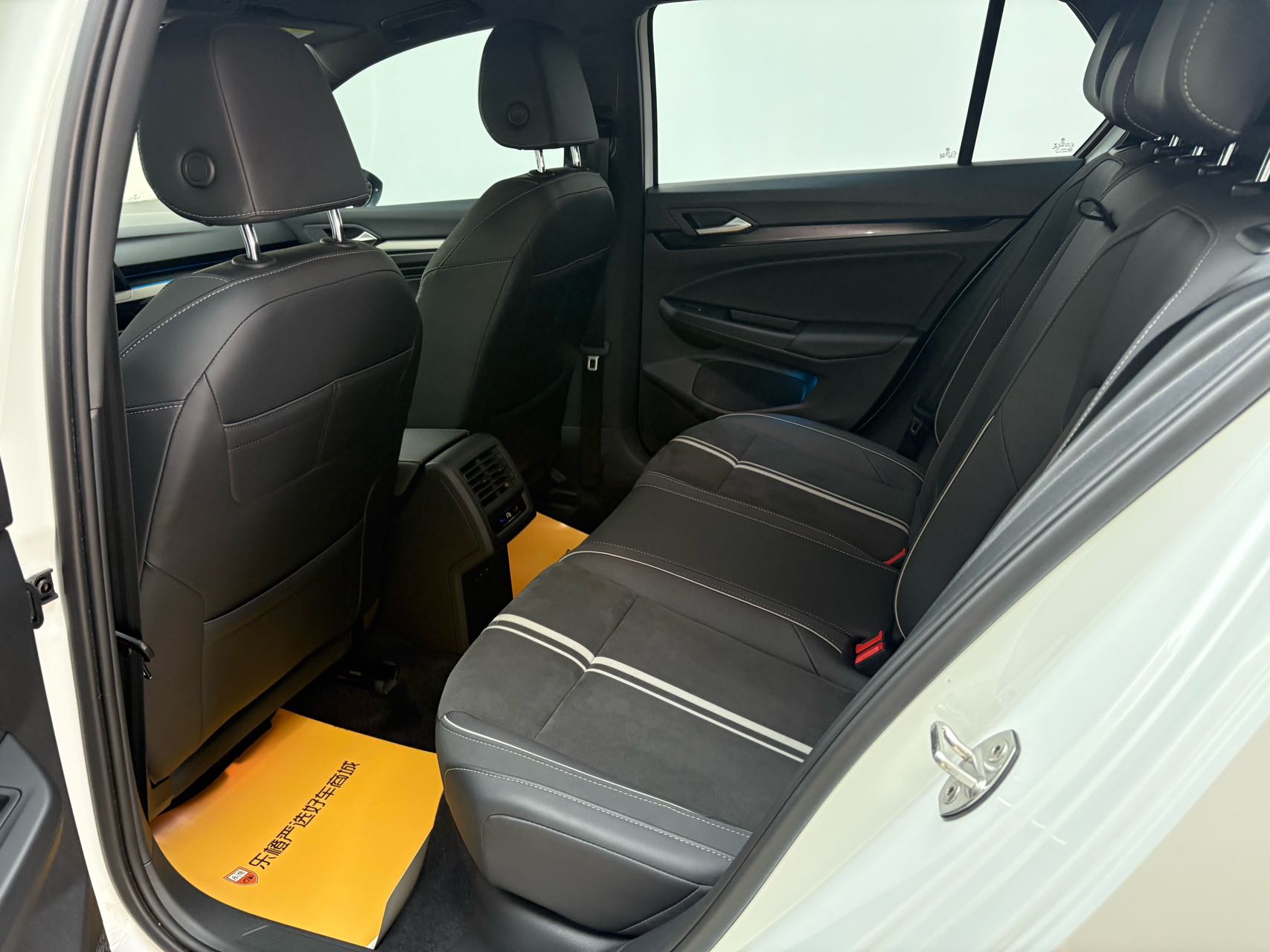 Volkswagen Golf 280TSI DSG R-Line