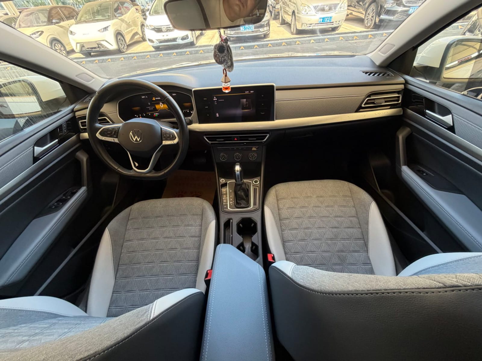 Volkswagen Lavida Plus 280TSI Full Version