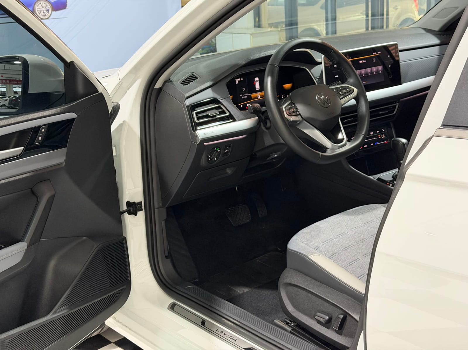Volkswagen Lavida 280TSI