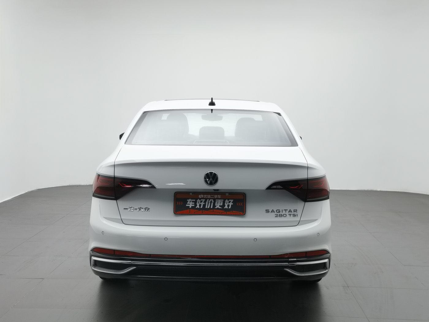 Volkswagen Sagitar 280TSI DSG