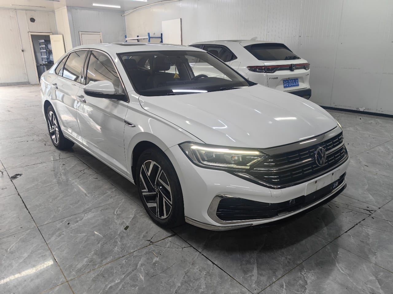 Volkswagen Sagitar Plus