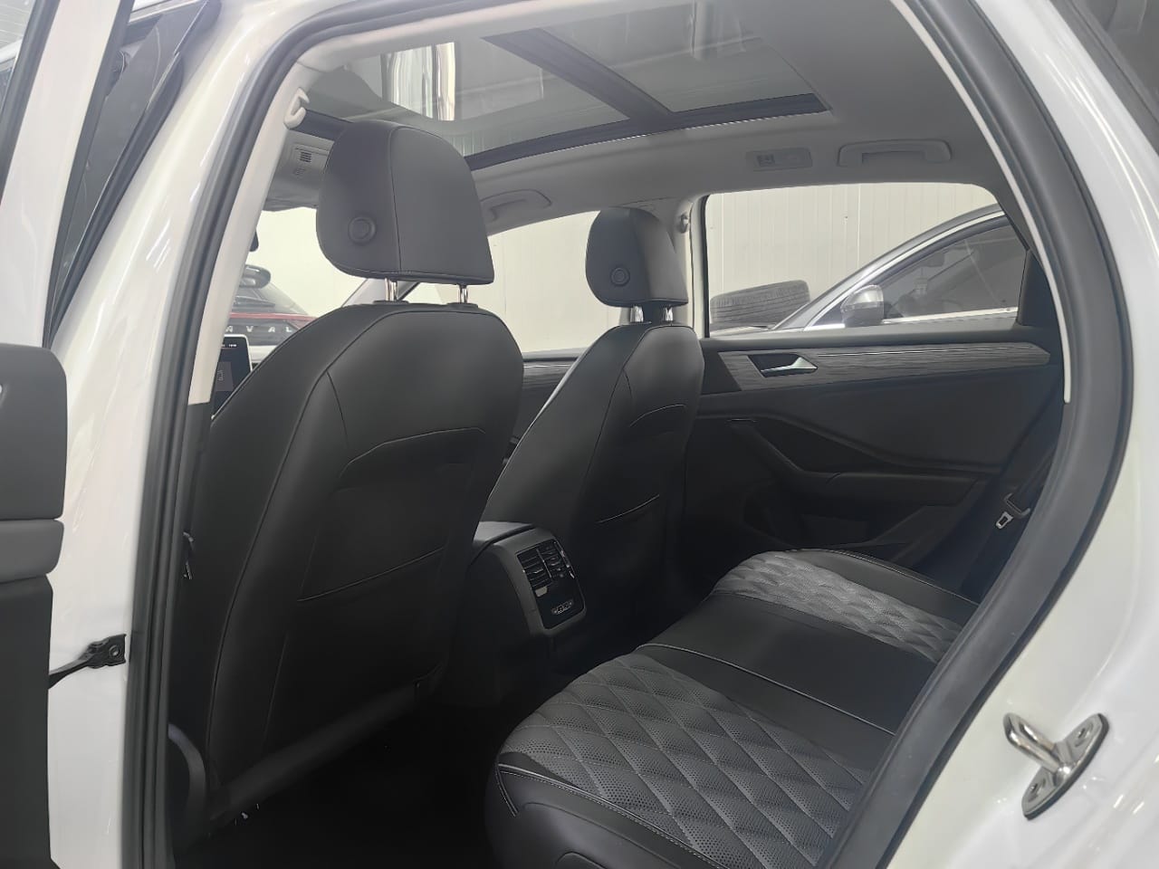 Volkswagen Sagitar Plus