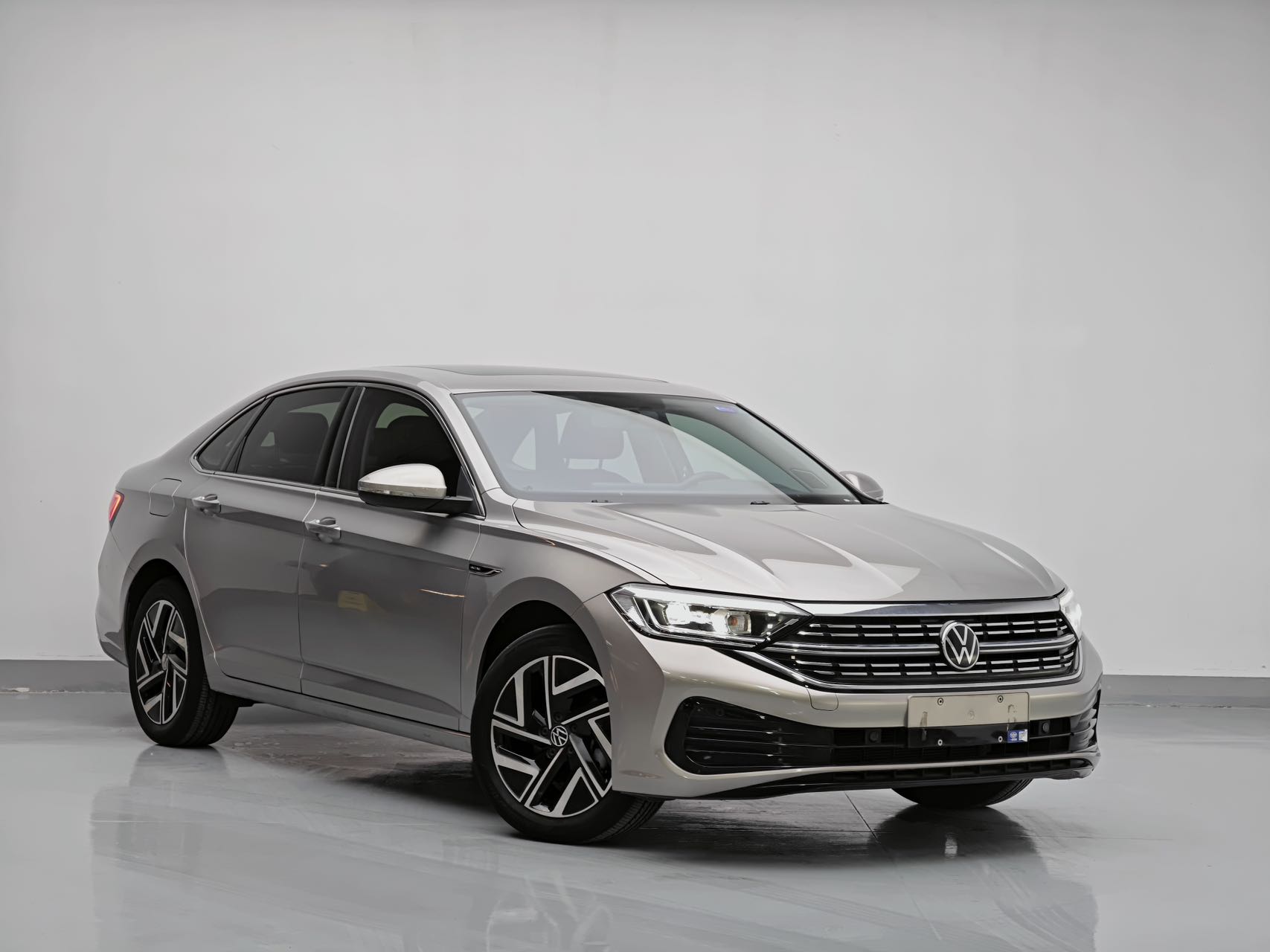 Volkswagen Sagitar 280TSI