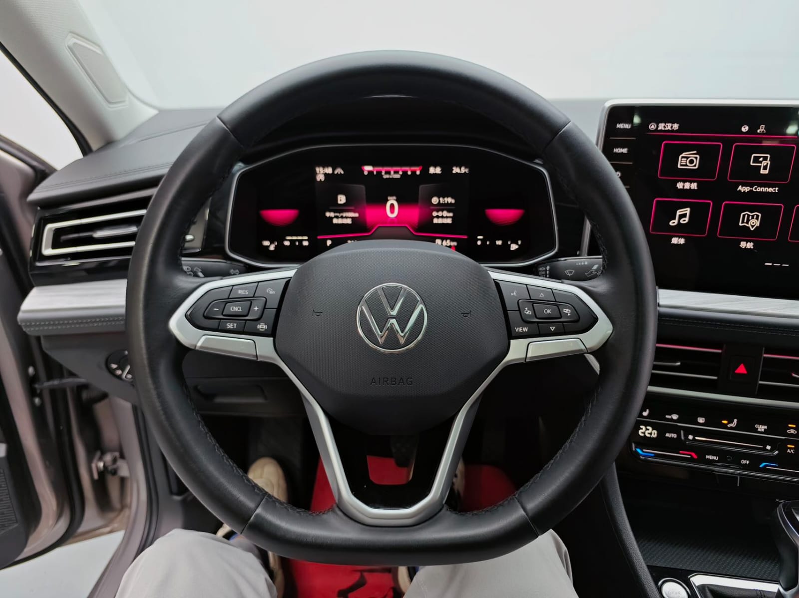 Volkswagen Sagitar 280TSI