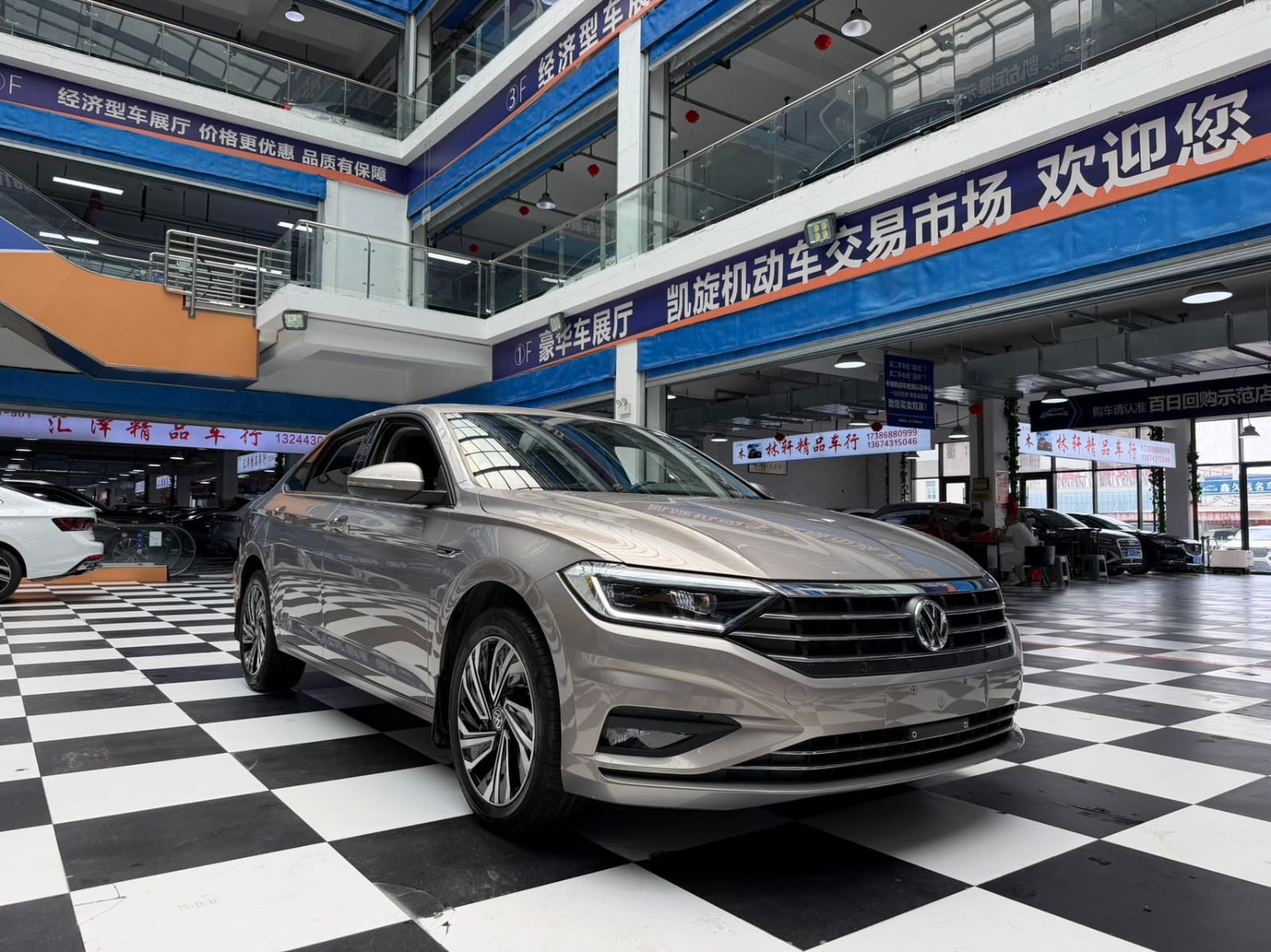 Volkswagen Sagitar 280 Beyond Edition