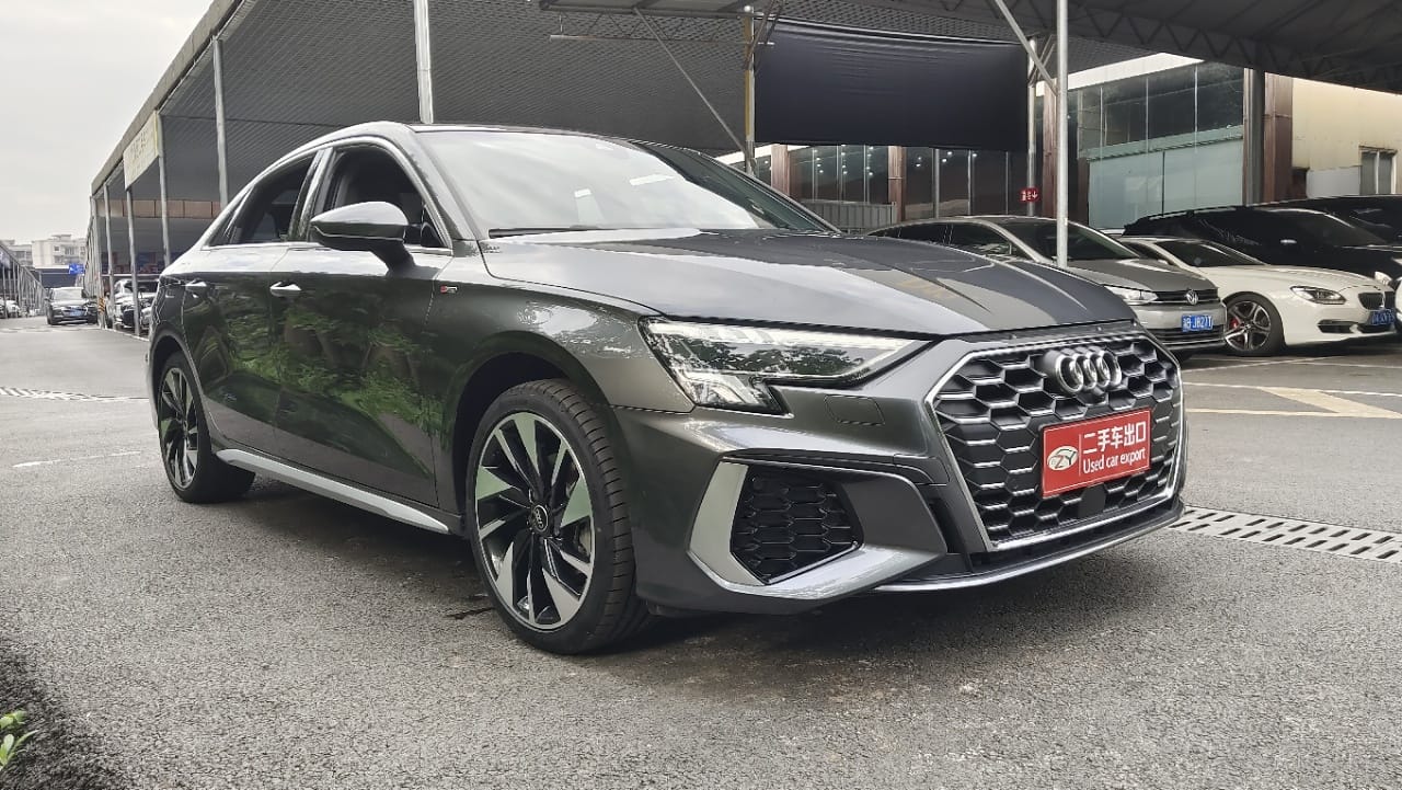 Audi A3L Limousine Fashion Sports Edition
